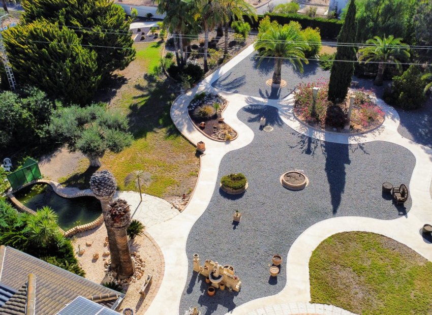 ﻿Unique 5-bedroom finca with a private pool and mountain views in San Miguel de Salinas