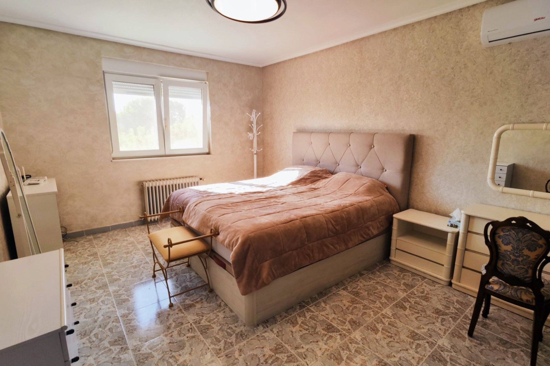 ﻿Unique 5-bedroom finca with a private pool and mountain views in San Miguel de Salinas