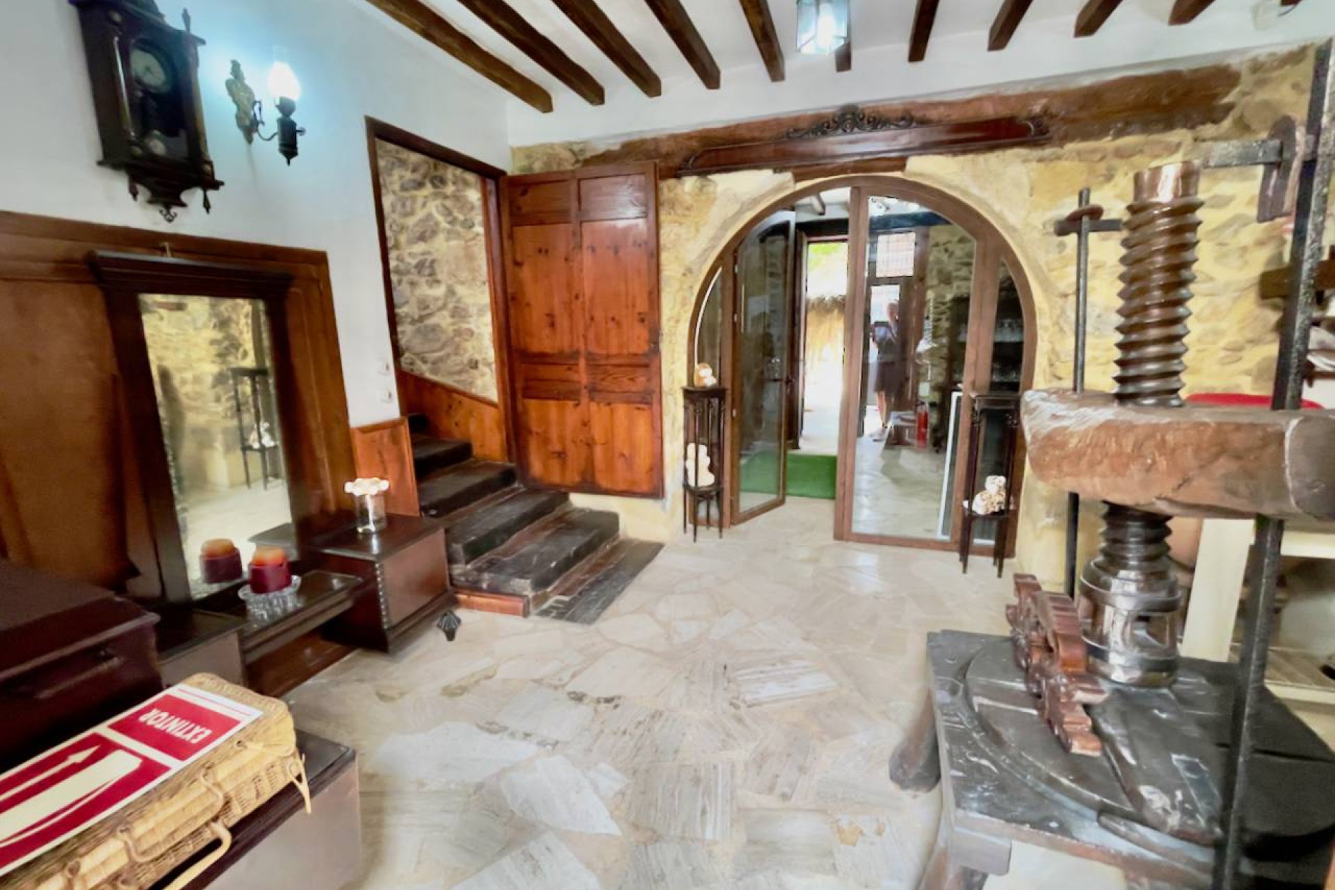 ﻿Unique finca for sale in Orihuela with 8 bedrooms, a private pool, and a large lot