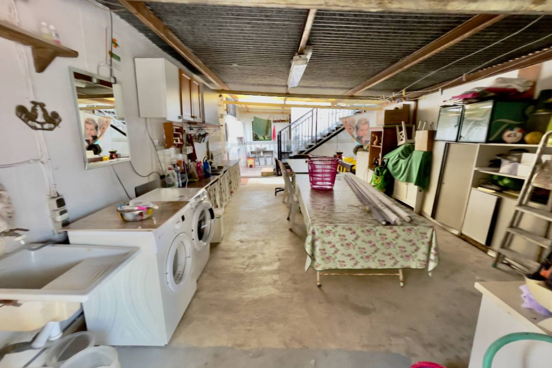 ﻿Unique finca for sale in Orihuela with 8 bedrooms, a private pool, and a large lot