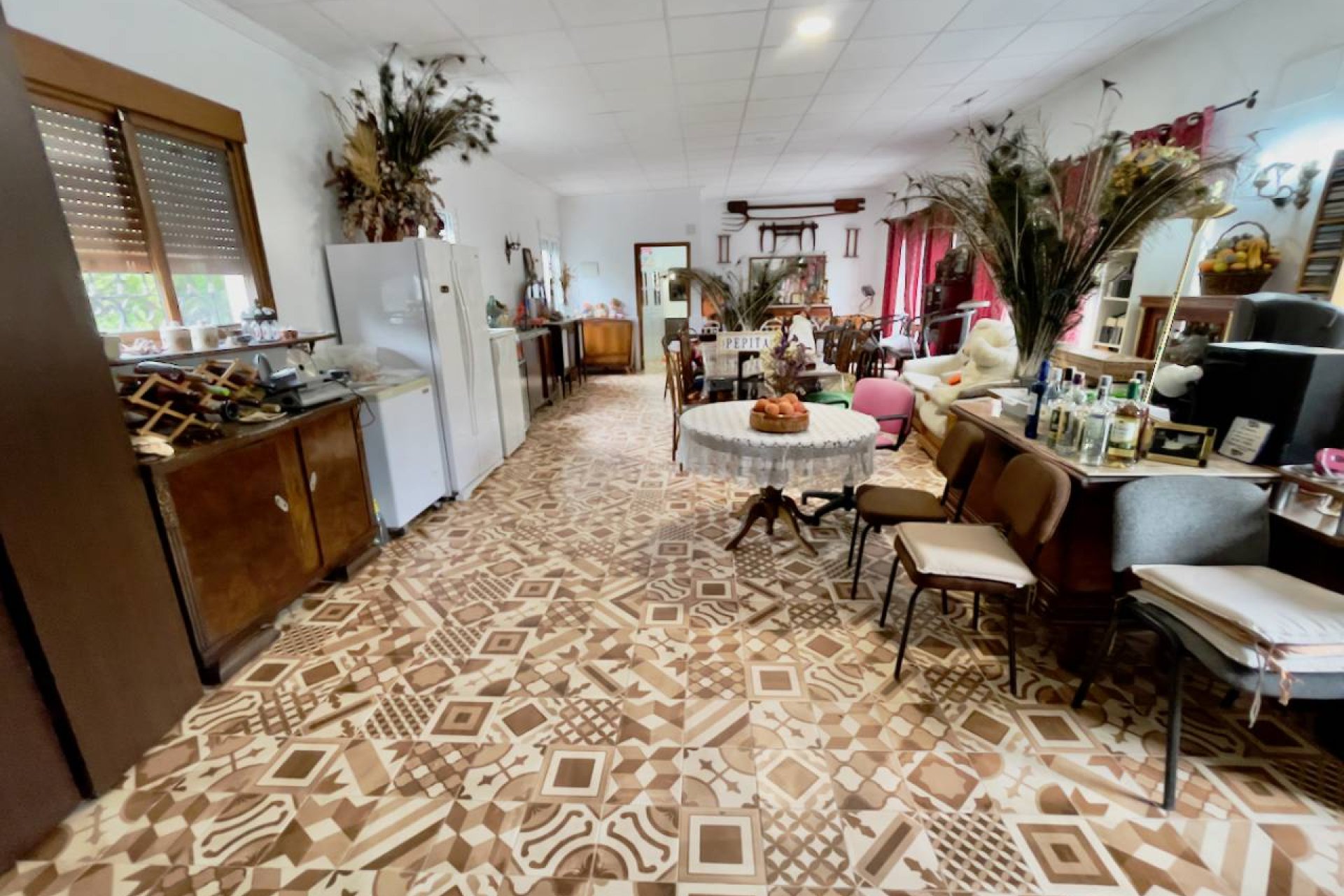 ﻿Unique finca for sale in Orihuela with 8 bedrooms, a private pool, and a large lot