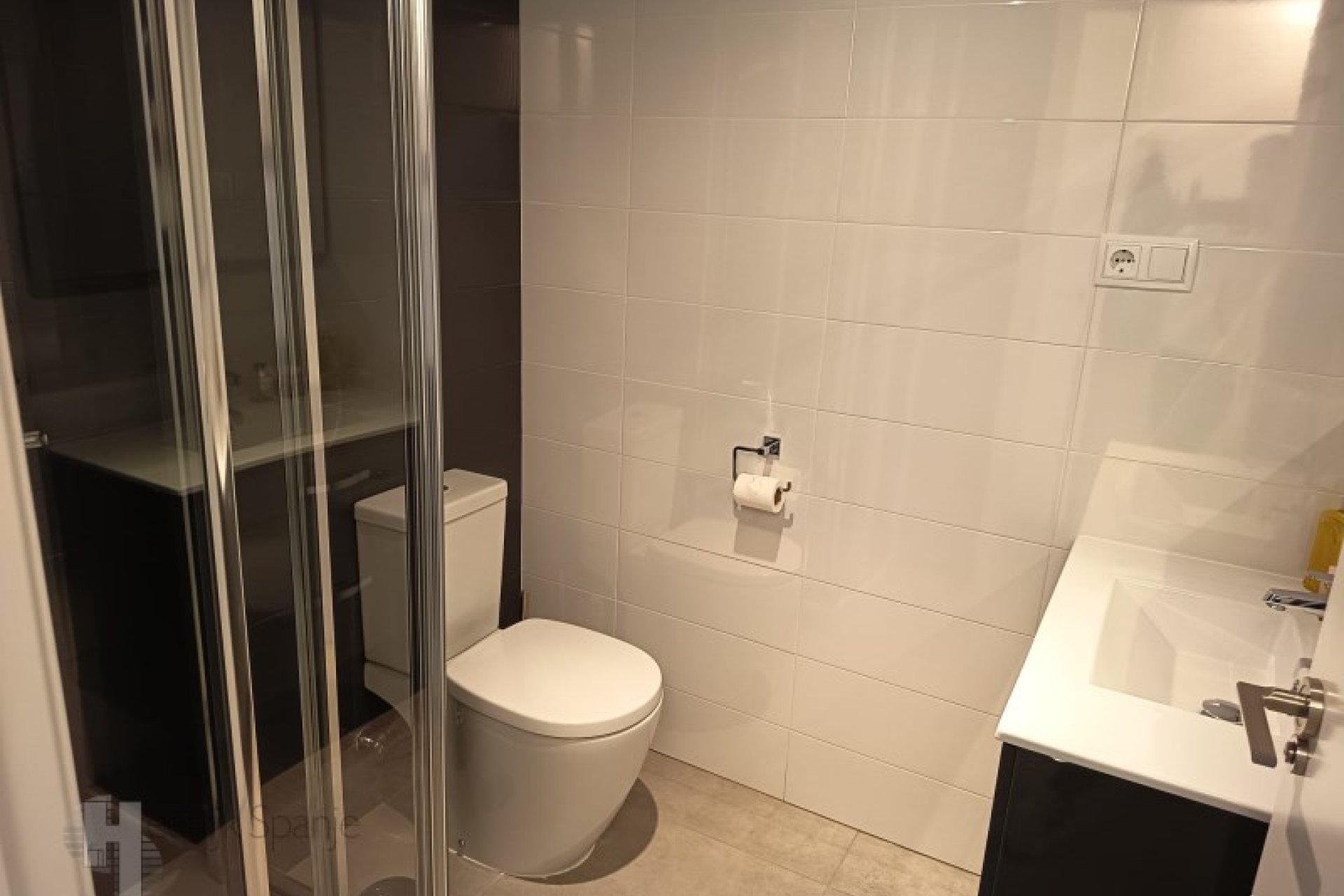 Instapklaar appartement met dakterras en 2 slaapkamers nabij strand Lo Pagán