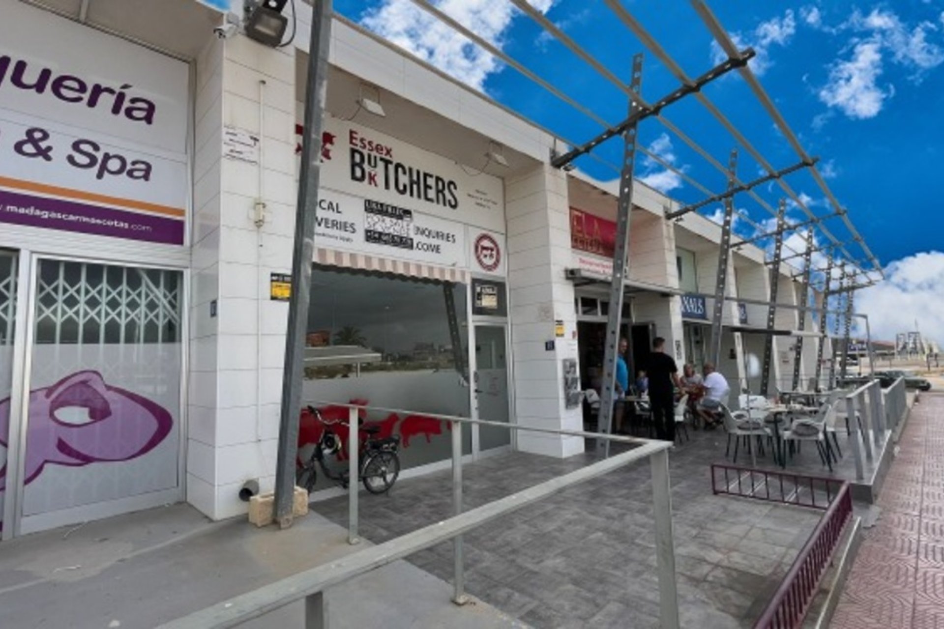 Local comercial en venta en Ciudad Quesada con ingresos por alquiler