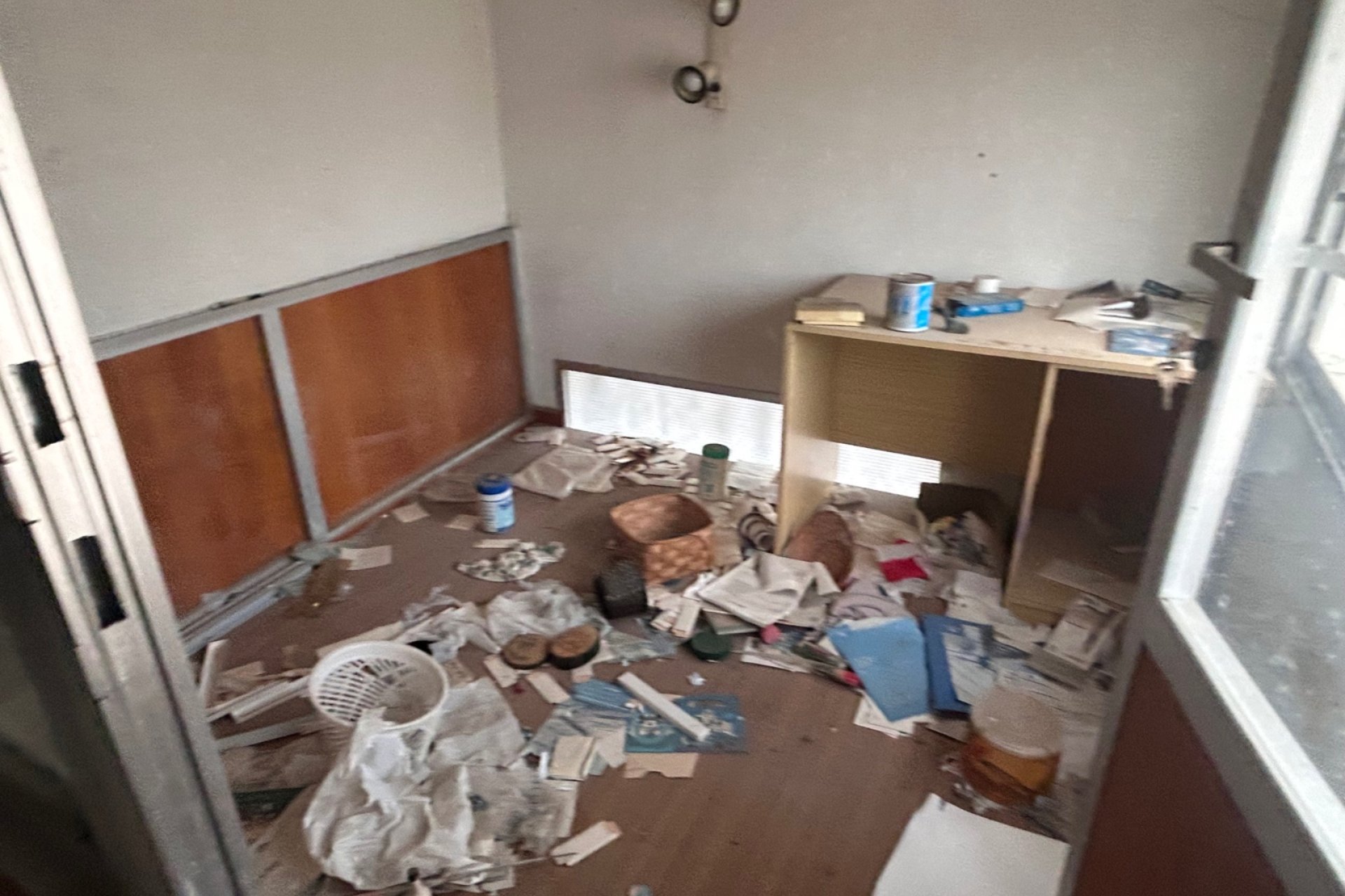 Local comercial en venta en Jacarilla – 160 m²: oportunidad de inversión para reformar