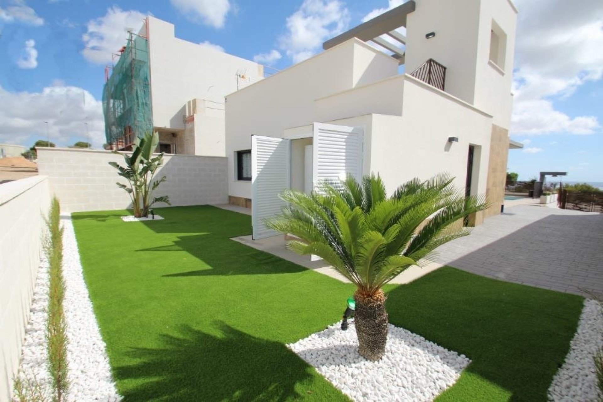 Lujosa Villa de Nueva Construcción con Piscina Privada en Orihuela Costa