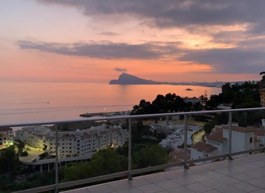 Luxe appartement in Altea: 2 Slaapkamers, zwembad & zeezicht