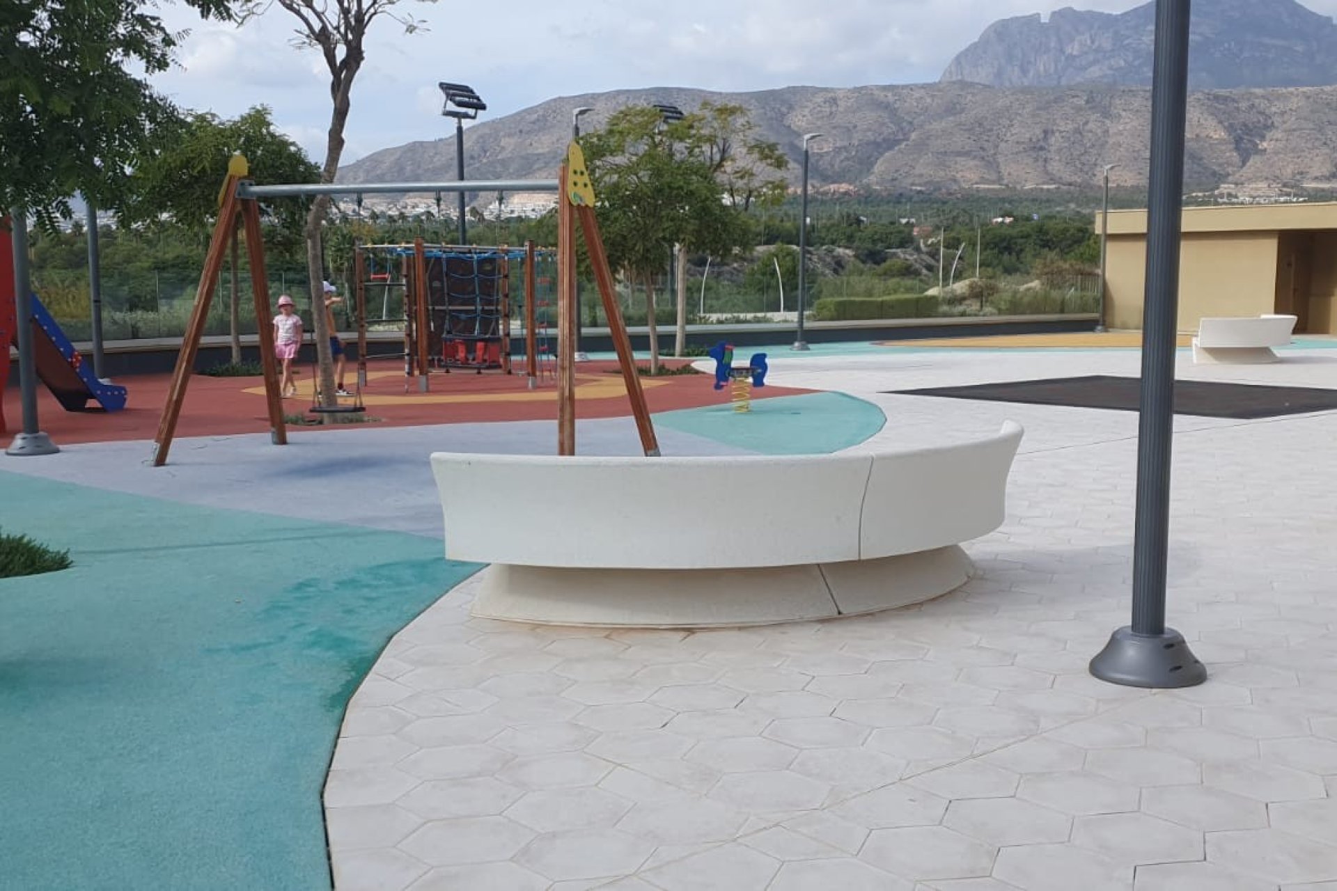 Luxe appartement in Intempo Benidorm met panoramisch zeezicht en faciliteiten