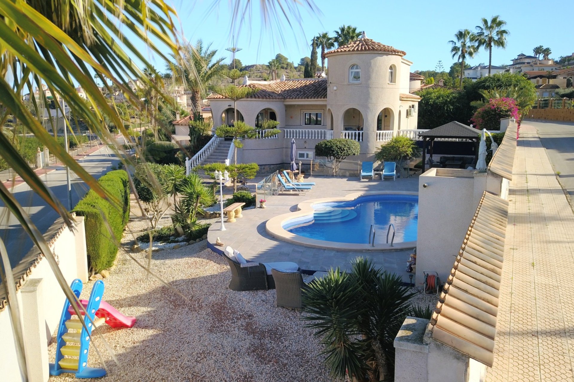 Luxe appartement in Intempo Benidorm met panoramisch zeezicht en faciliteiten