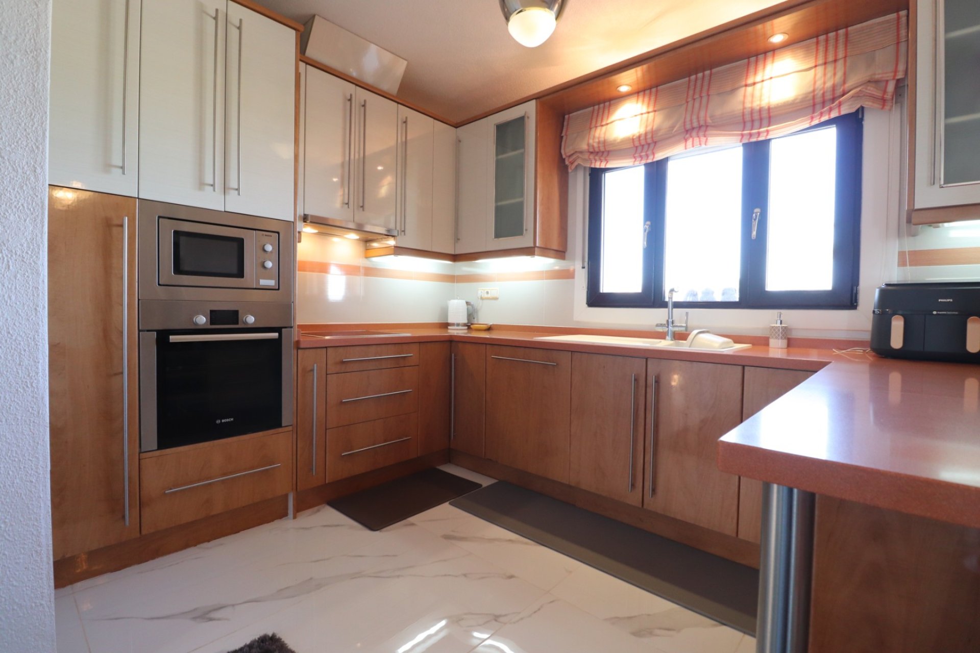 Luxe appartement in Intempo Benidorm met panoramisch zeezicht en faciliteiten