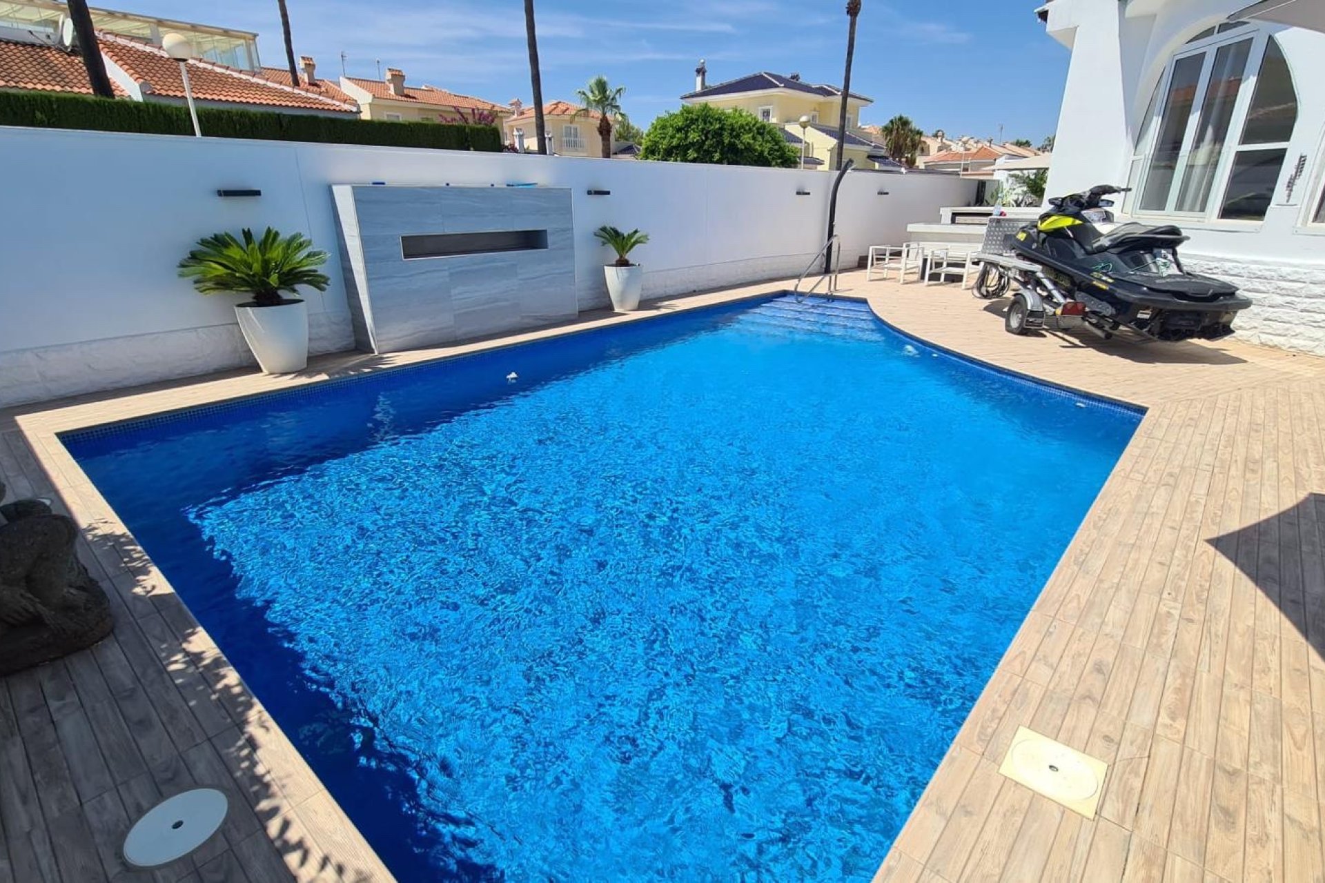 Luxe gerenoveerde villa met zwembad en zonnepanelen in Ciudad Quesada