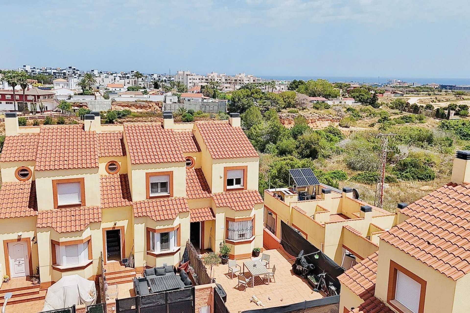 Luxe herenhuis met zeezicht en zwembad in Lomas de Cabo Roig, Costa Blanca