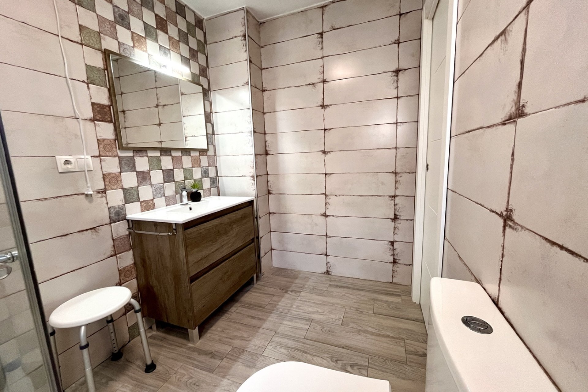 Luxe moderne finca met zwembad, 3 slaapkamers en bergzicht nabij Alcantarilla