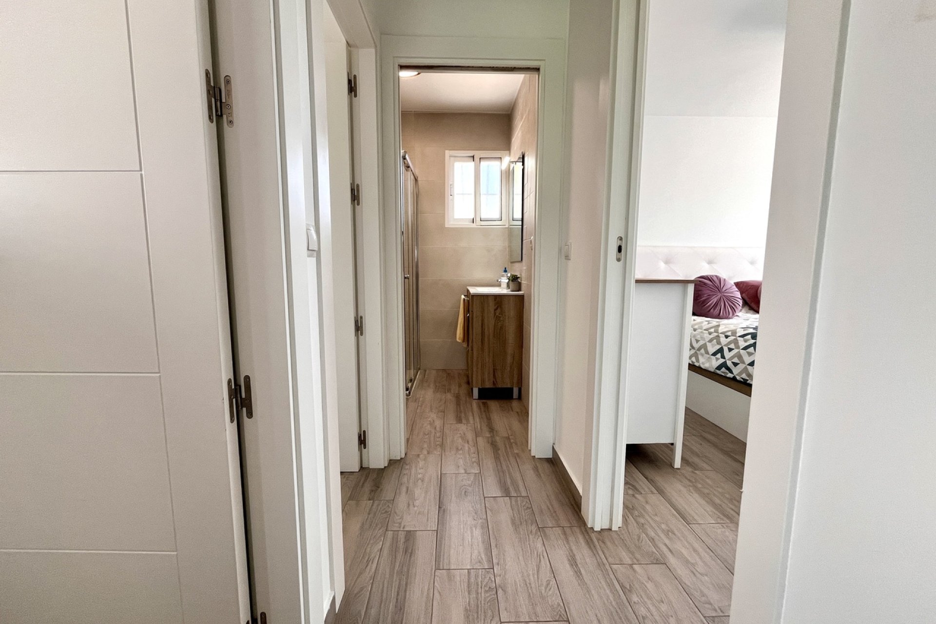 Luxe moderne finca met zwembad, 3 slaapkamers en bergzicht nabij Alcantarilla