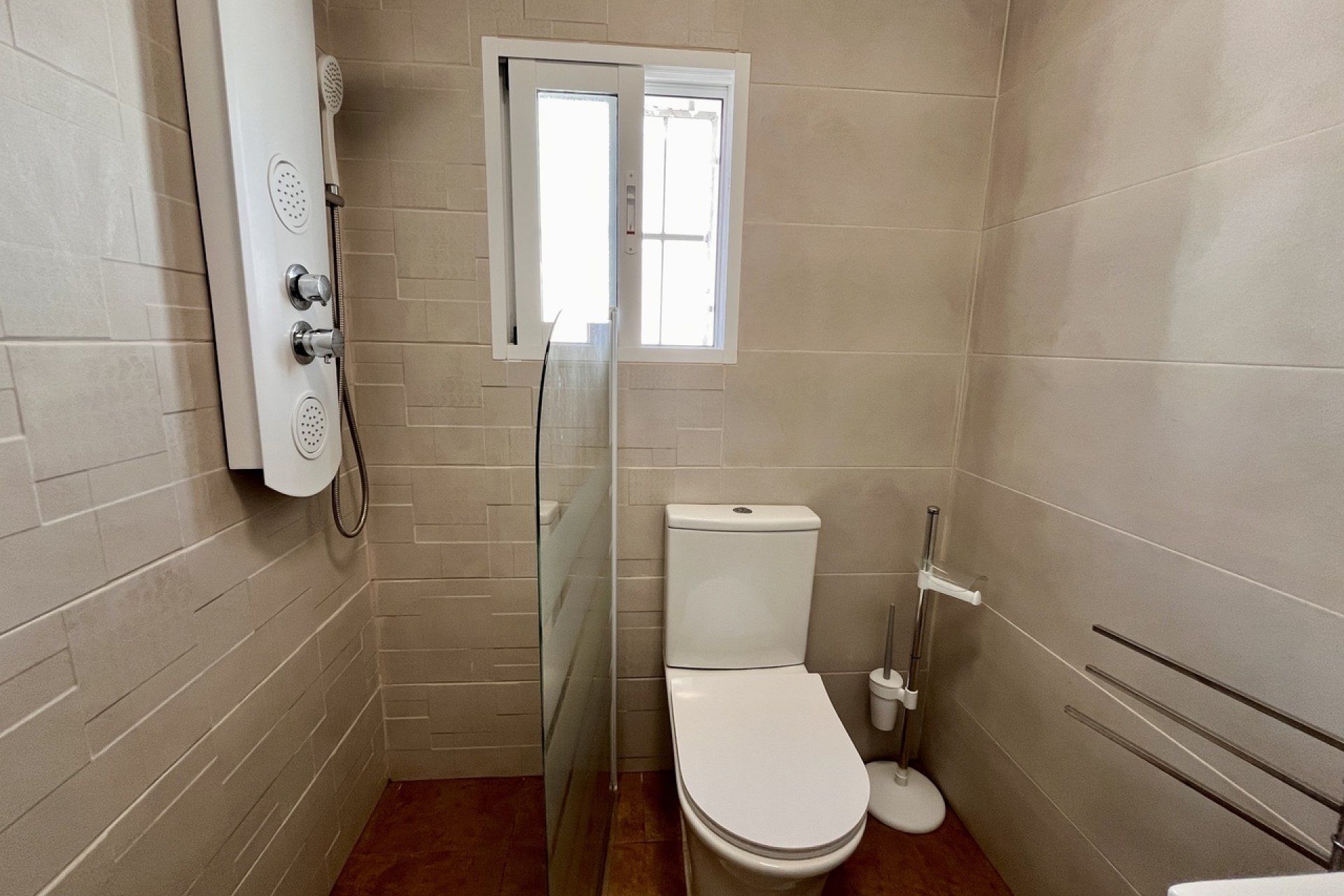 Luxe moderne finca met zwembad, 3 slaapkamers en bergzicht nabij Alcantarilla