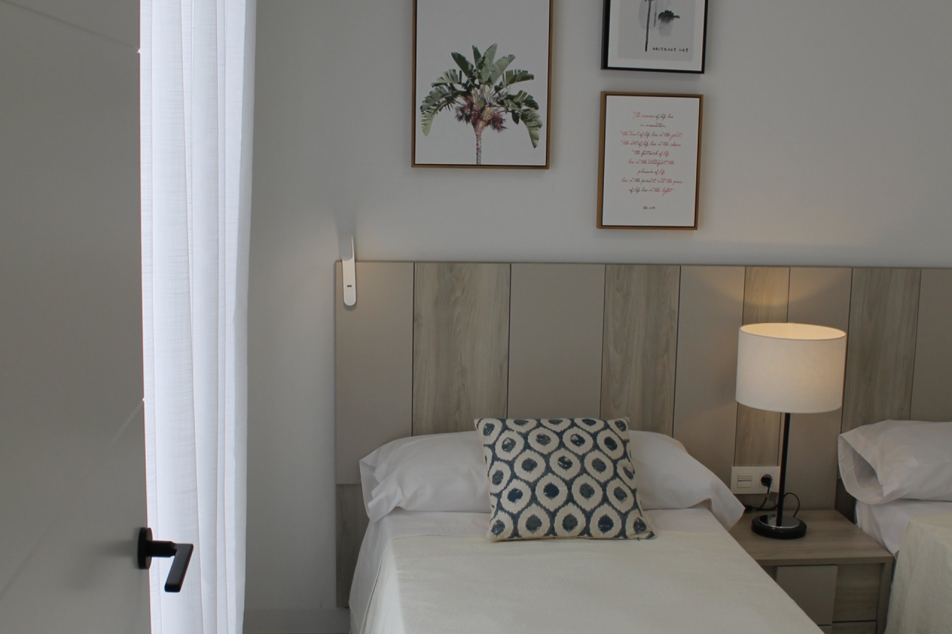 Luxe nieuwbouw villa met privézwembad nabij golf en zee in Torre-Pacheco