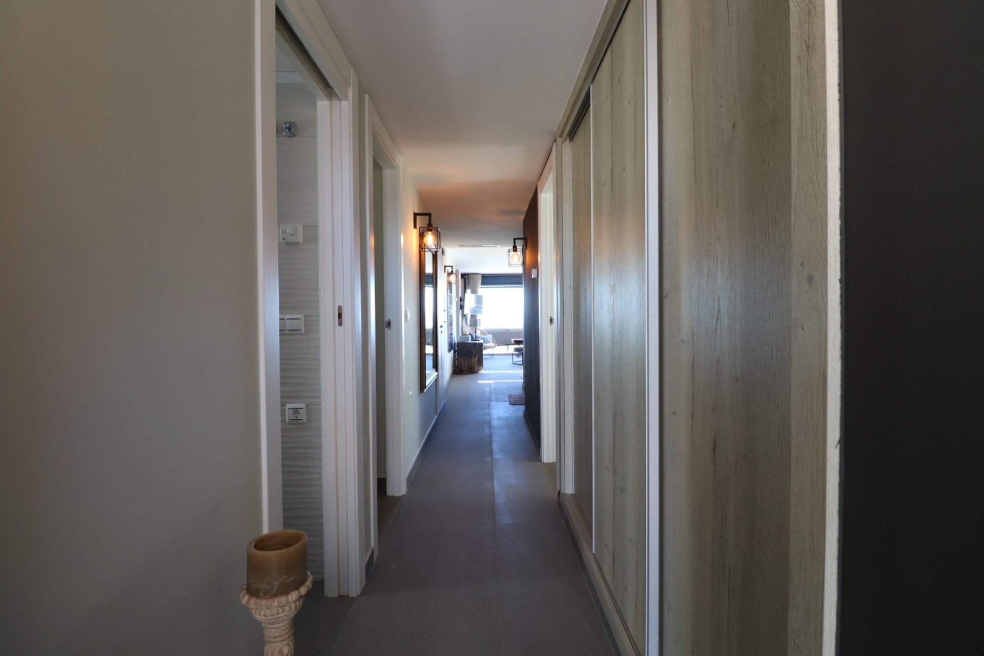 Luxe penthouse met privé zwembad, zeezicht en solarium in Guardamar