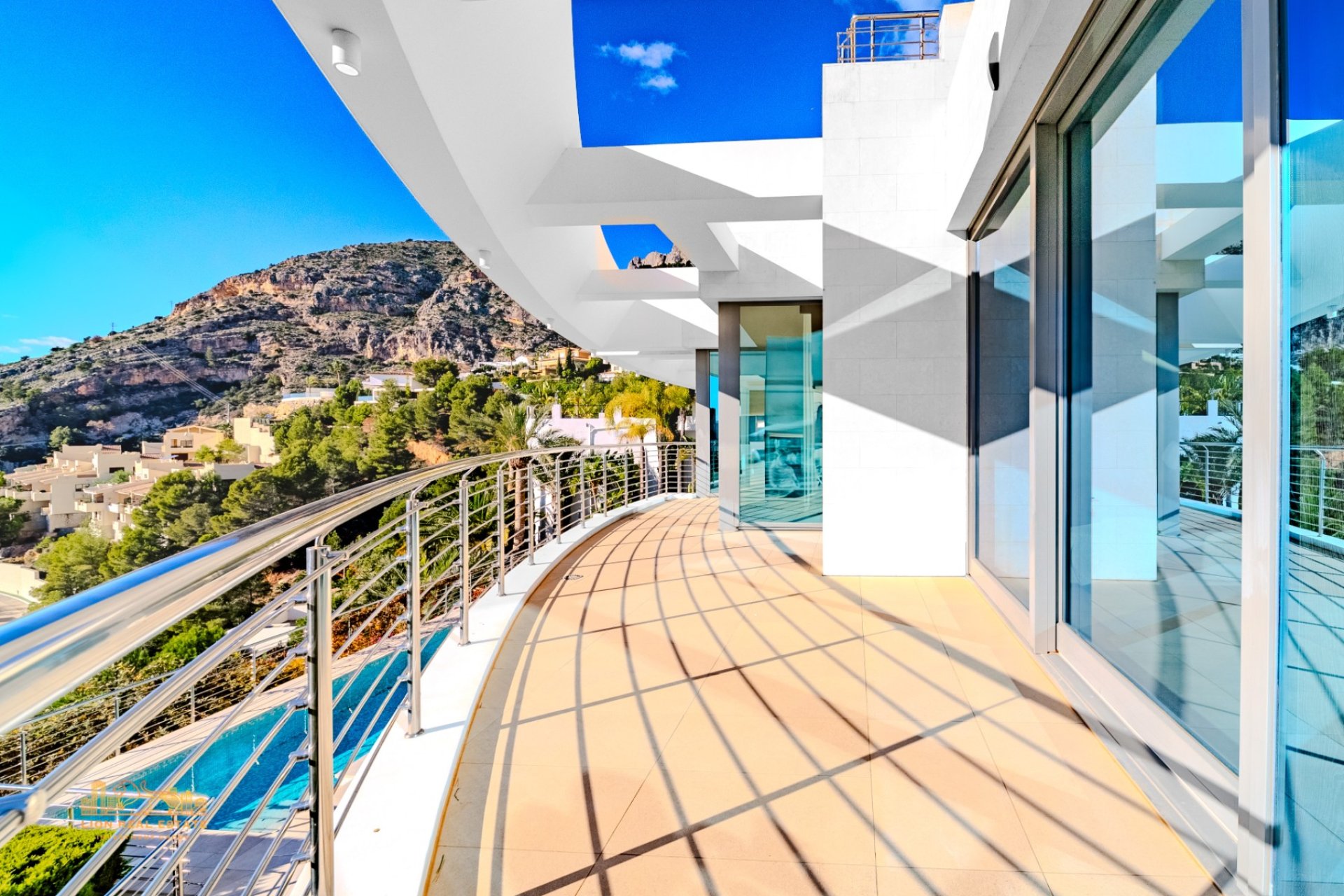 Luxe villa in Altea Hills met zeezicht, privé zwembad, wellness en 5 slaapkamers