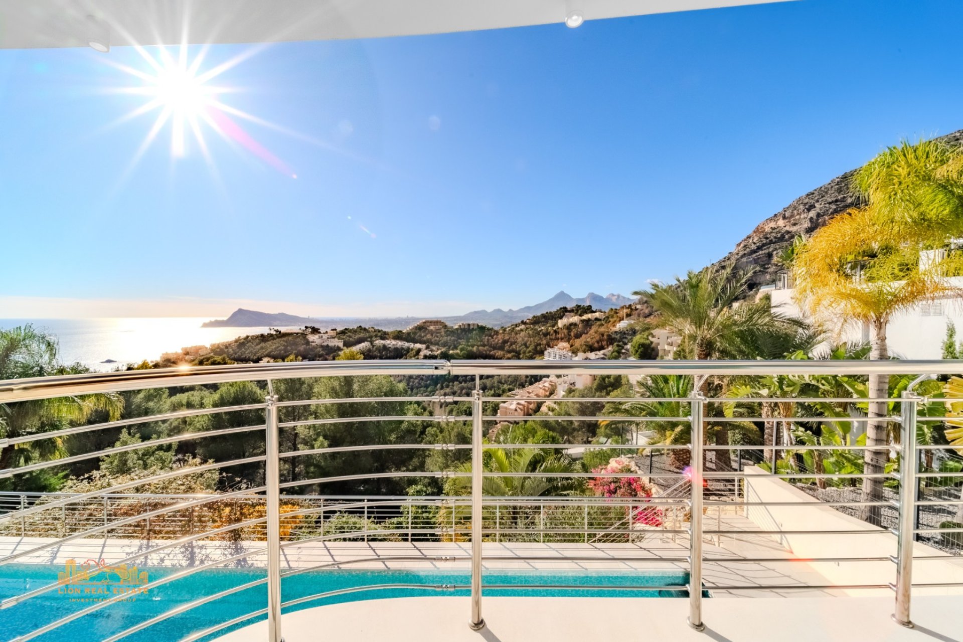Luxe villa in Altea Hills met zeezicht, privé zwembad, wellness en 5 slaapkamers