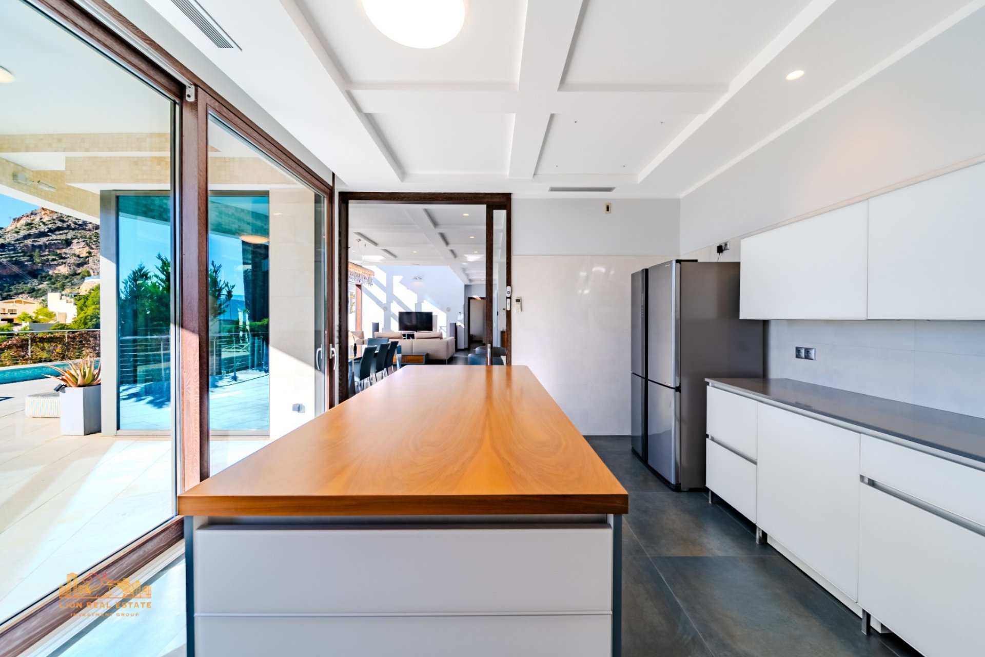 Luxe villa in Altea Hills met zeezicht, privé zwembad, wellness en 5 slaapkamers