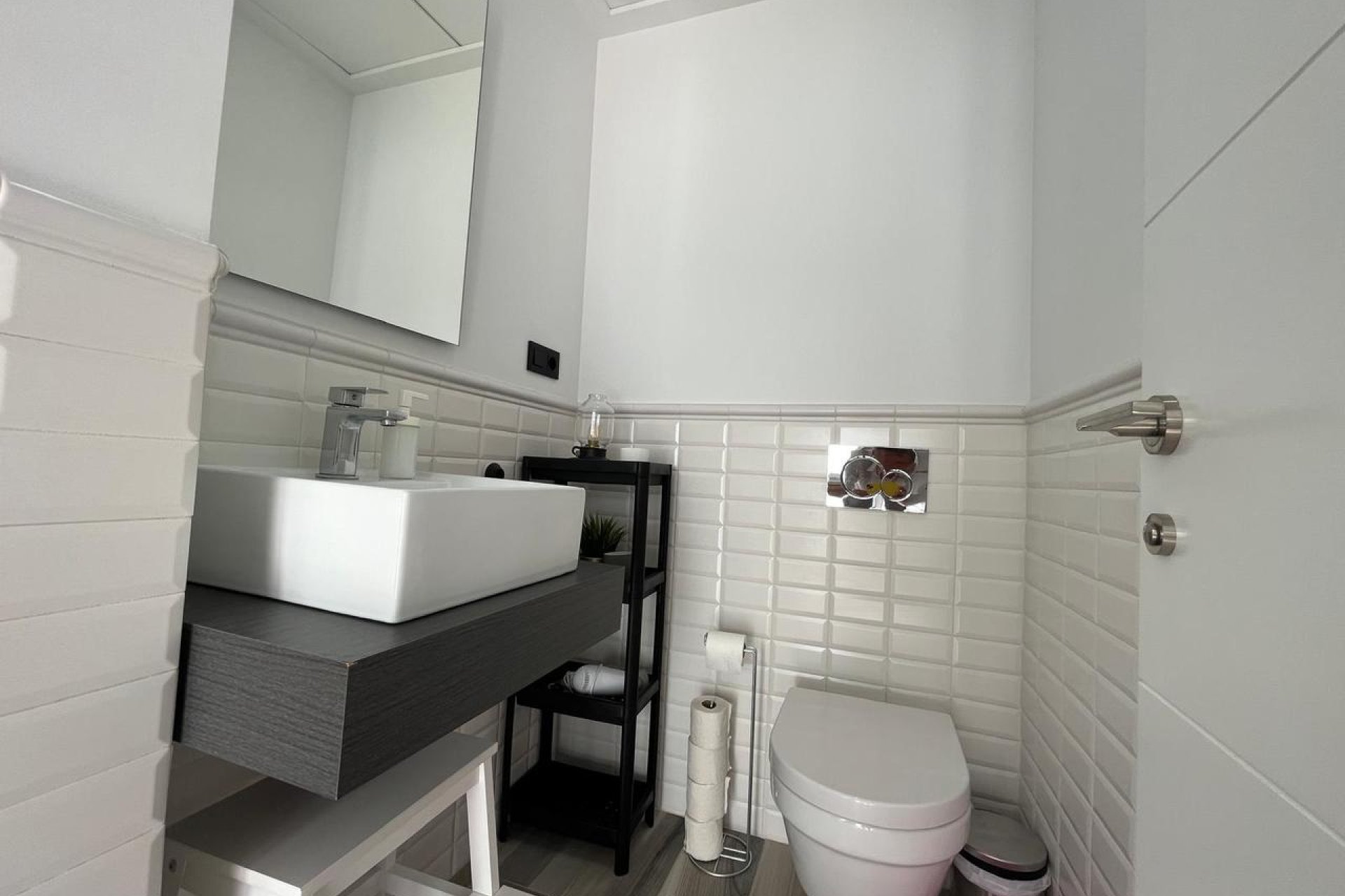 Luxe villa in Torrevieja met privézwembad, zeezicht en toeristenvergunning