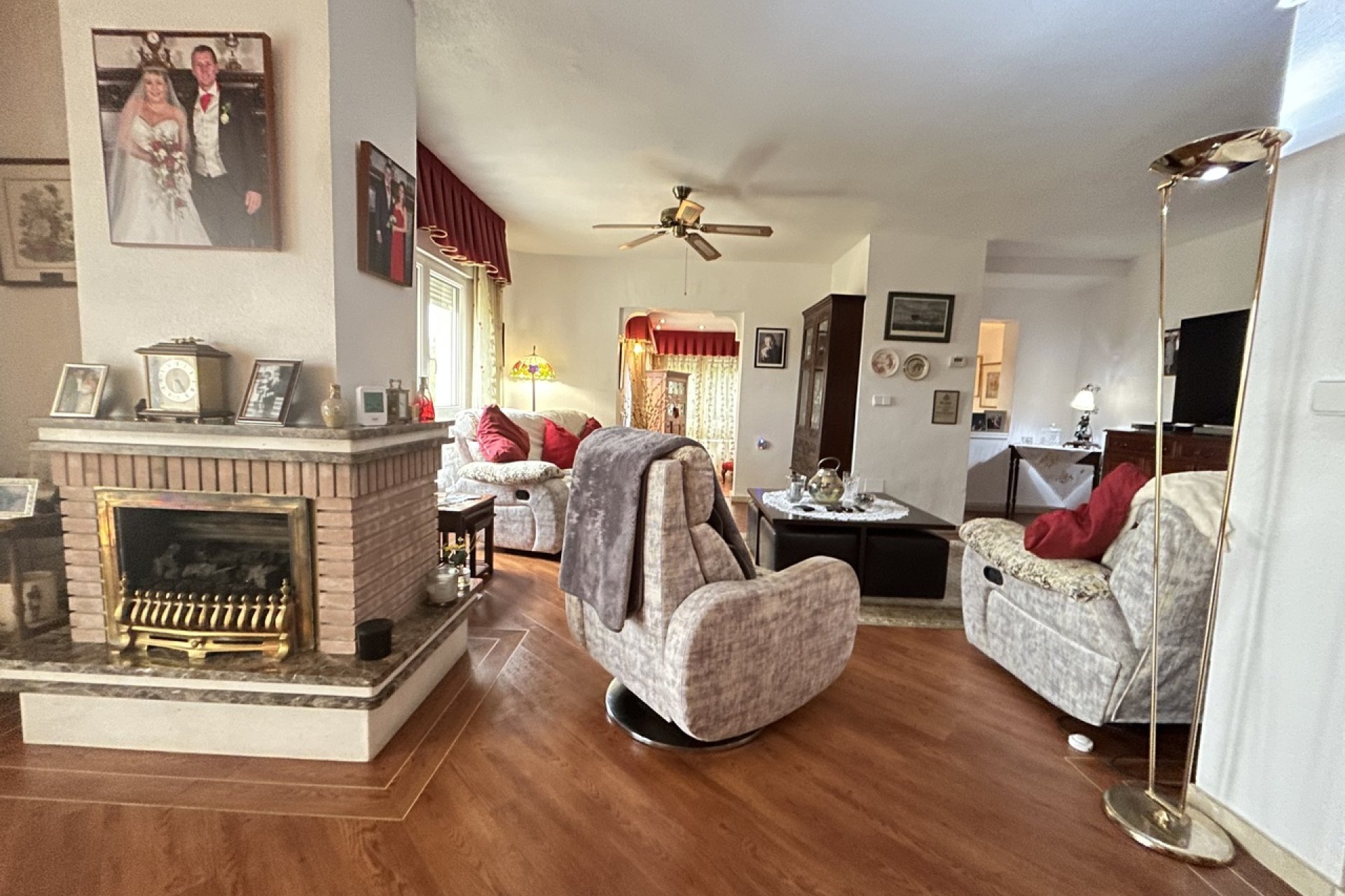 Luxe villa met 5 slaapkamers en golfzicht te koop in Las Ramblas, Costa Blanca