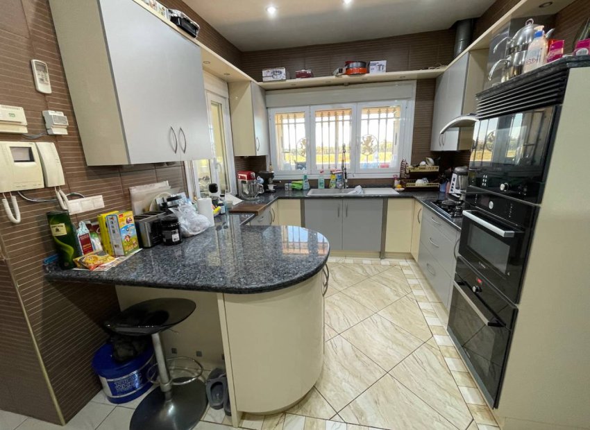 Luxe villa met 6 slaapkamers, privézwembad en panoramisch uitzicht Guardamar