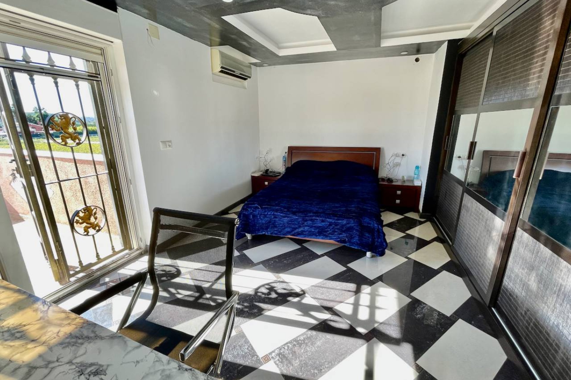 Luxe villa met 6 slaapkamers, privézwembad en panoramisch uitzicht Guardamar