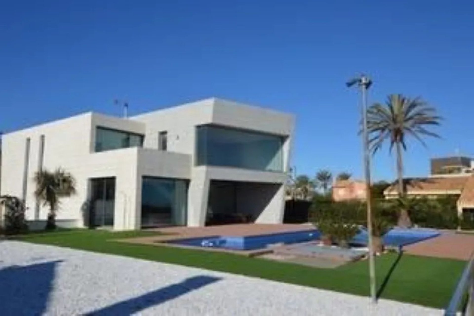 Luxe villa met 6 slaapkamers, zeezicht en privézwembad in Orihuela Costa