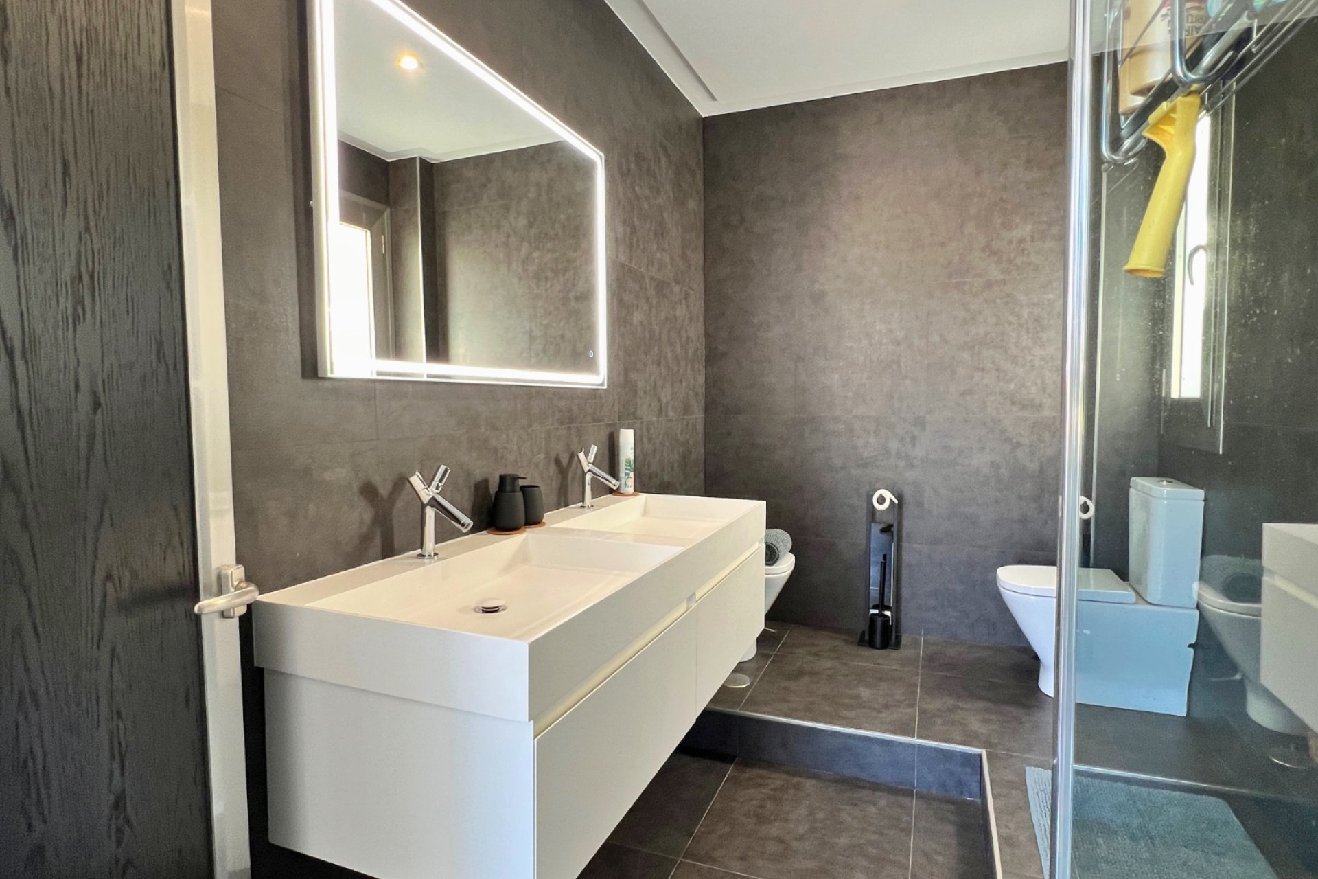 Luxe villa met panoramisch zeezicht en privacy in El Campello, Costa Blanca