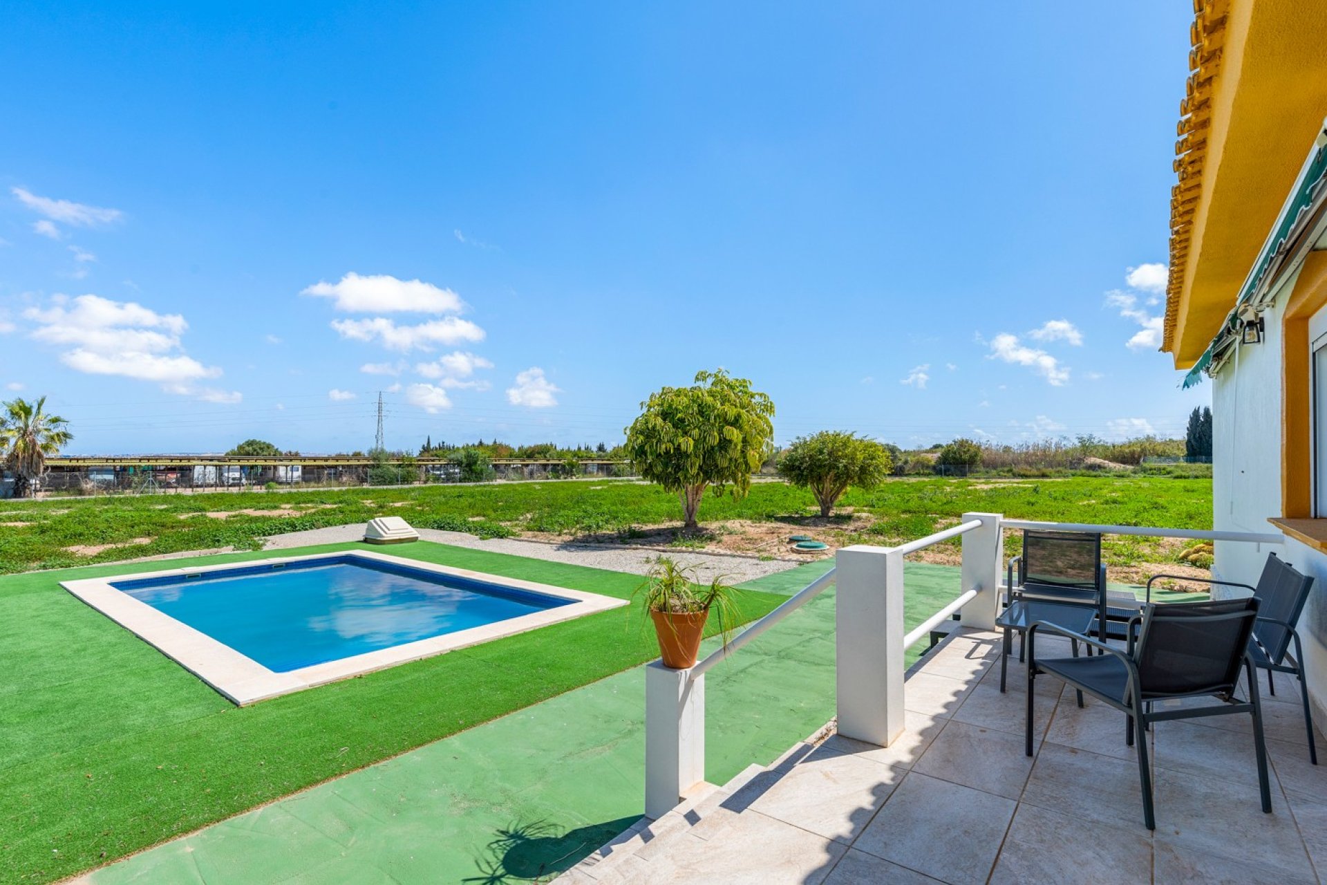 Luxe villa met privé zwembad en grote tuin in Los Montesinos, Costa Blanca