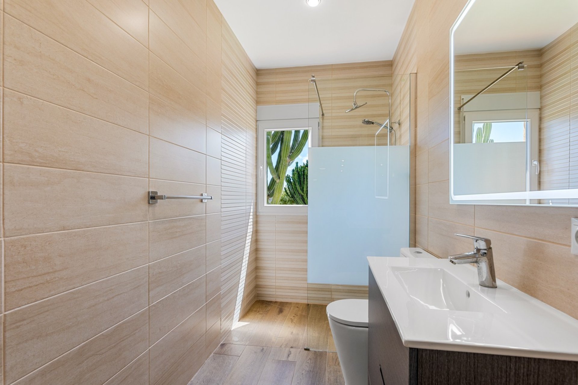 Luxe villa met privé zwembad en grote tuin in Los Montesinos, Costa Blanca