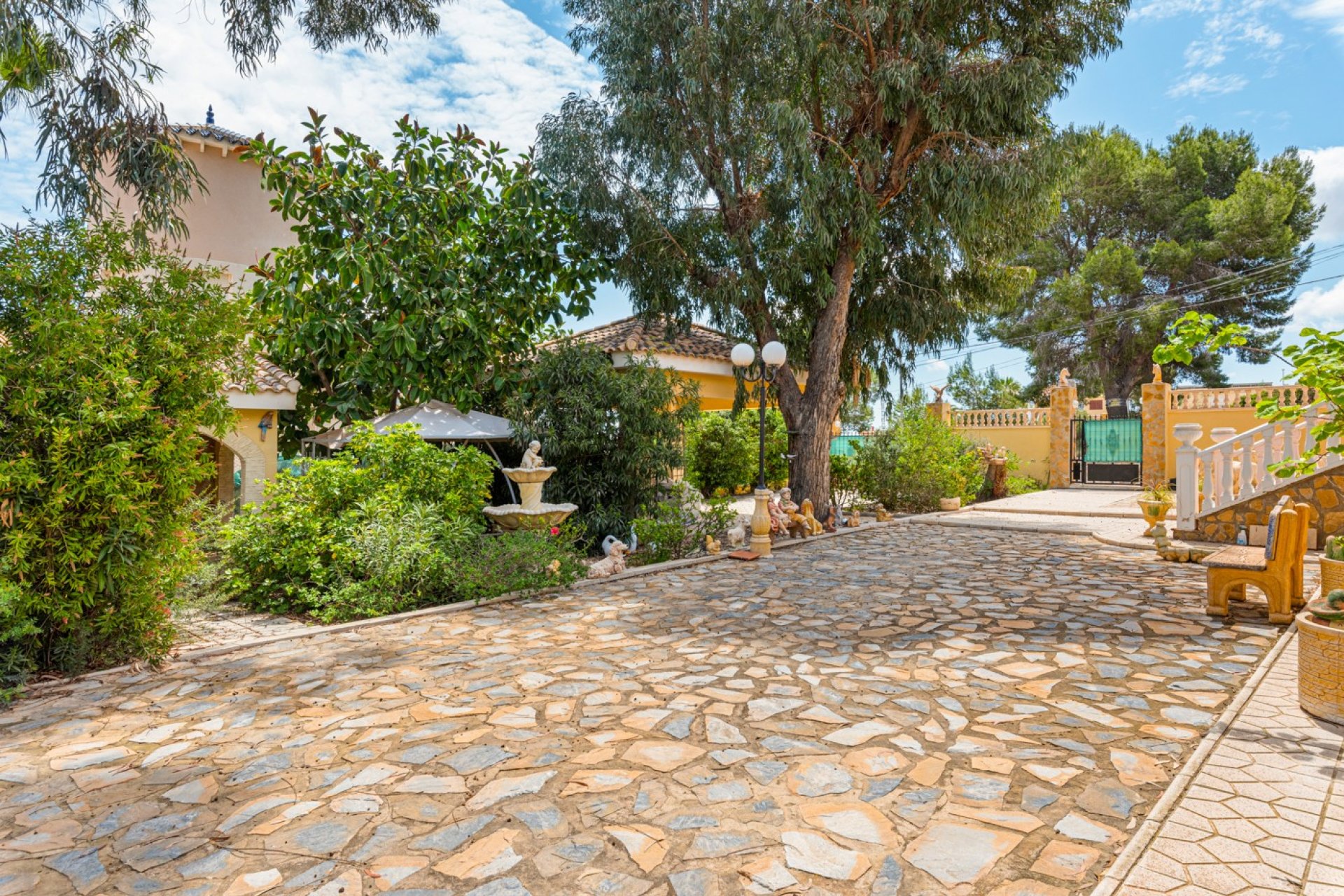 Luxe villa met privézwembad en tuin in Vistabella, nabij Jacarilla, Costa Blanca