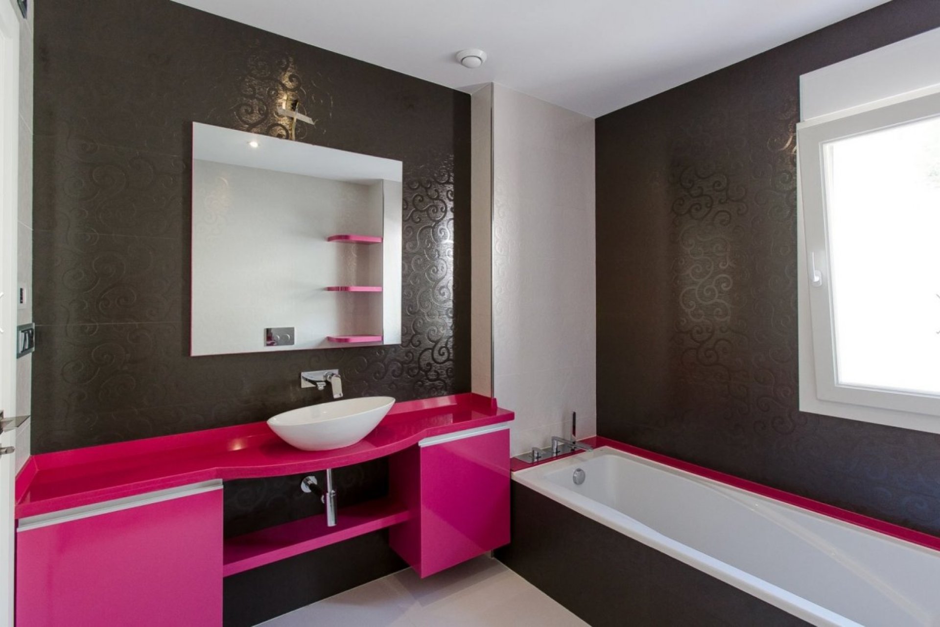 Luxe villa met privézwembad en uitzicht in Moraira, 4 slaapkamers, 5 badkamers