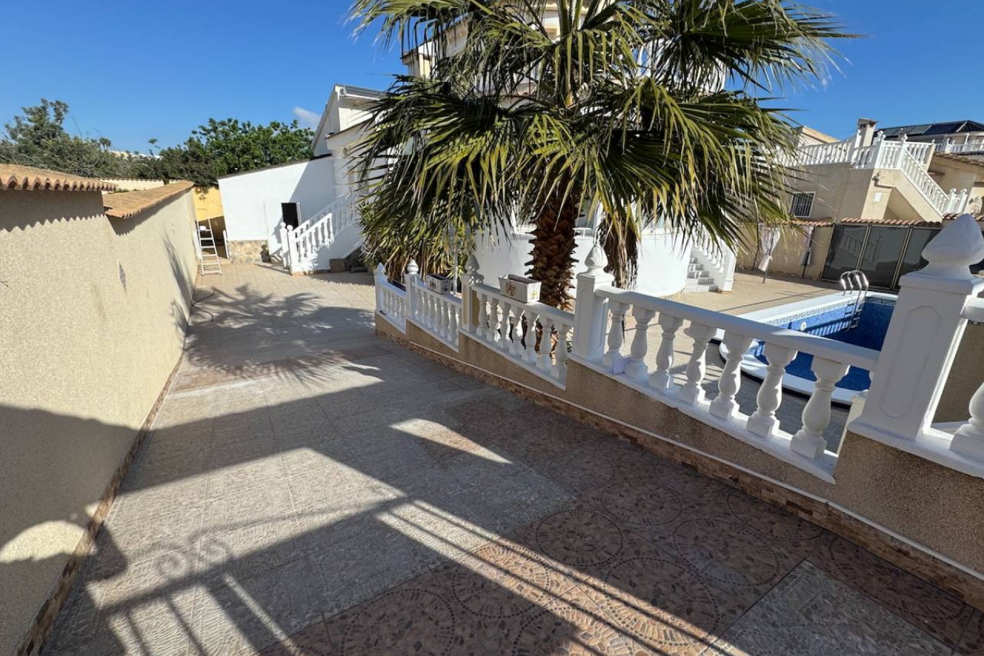 Luxe villa met privézwembad, zeezicht en zonnepanelen in Ciudad Quesada