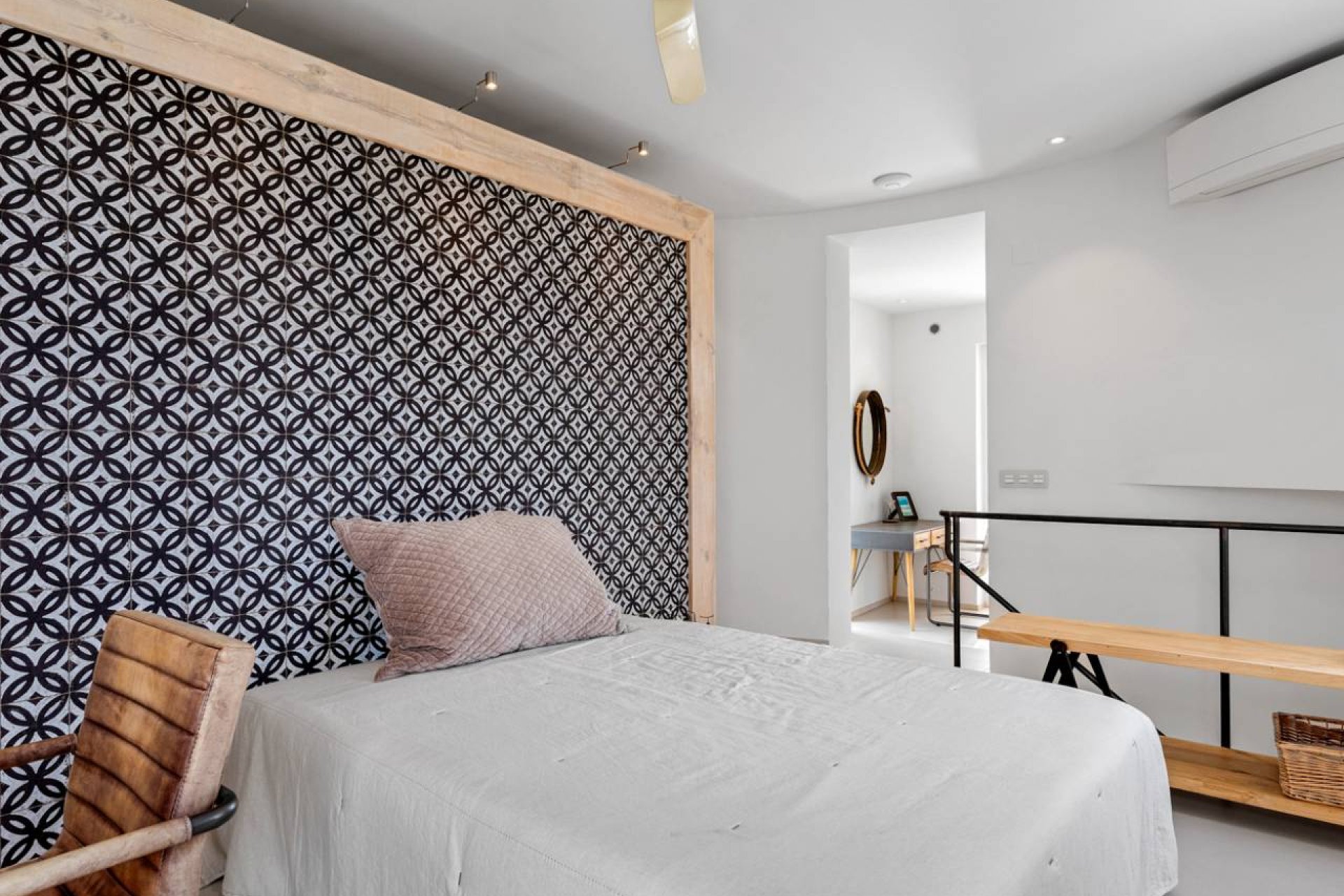 Luxe villa met zeezicht, 5 slaapkamers en groot perceel in Ciudad Quesada