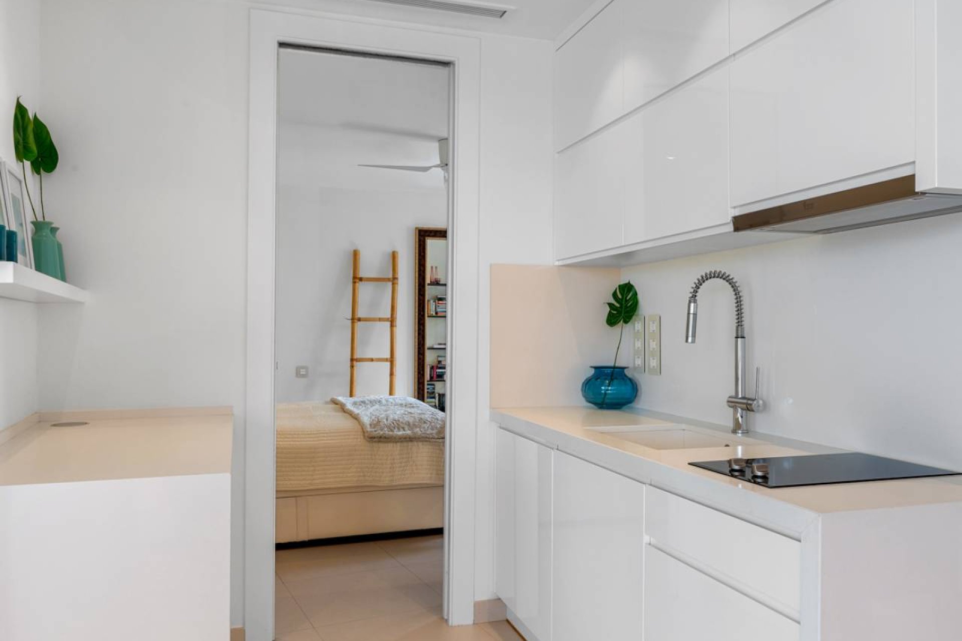 Luxe villa met zeezicht, 5 slaapkamers en groot perceel in Ciudad Quesada