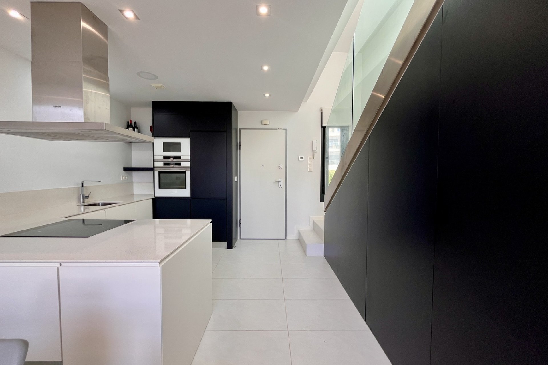 Luxe villa met zeezicht en privézwembad in Orihuela Costa