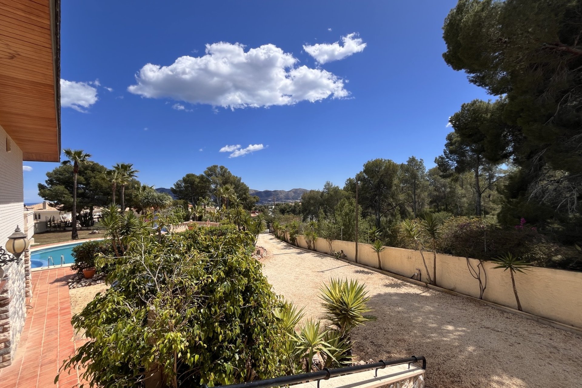 Luxe villa met zeezicht, privézwembad en grote tuin in La Nucía, Costa Blanca