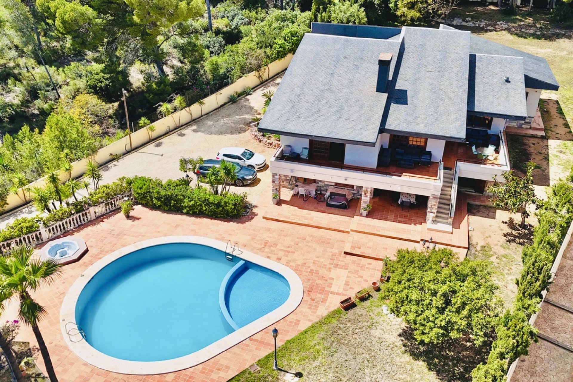 Luxe villa met zeezicht, privézwembad en grote tuin in La Nucía, Costa Blanca