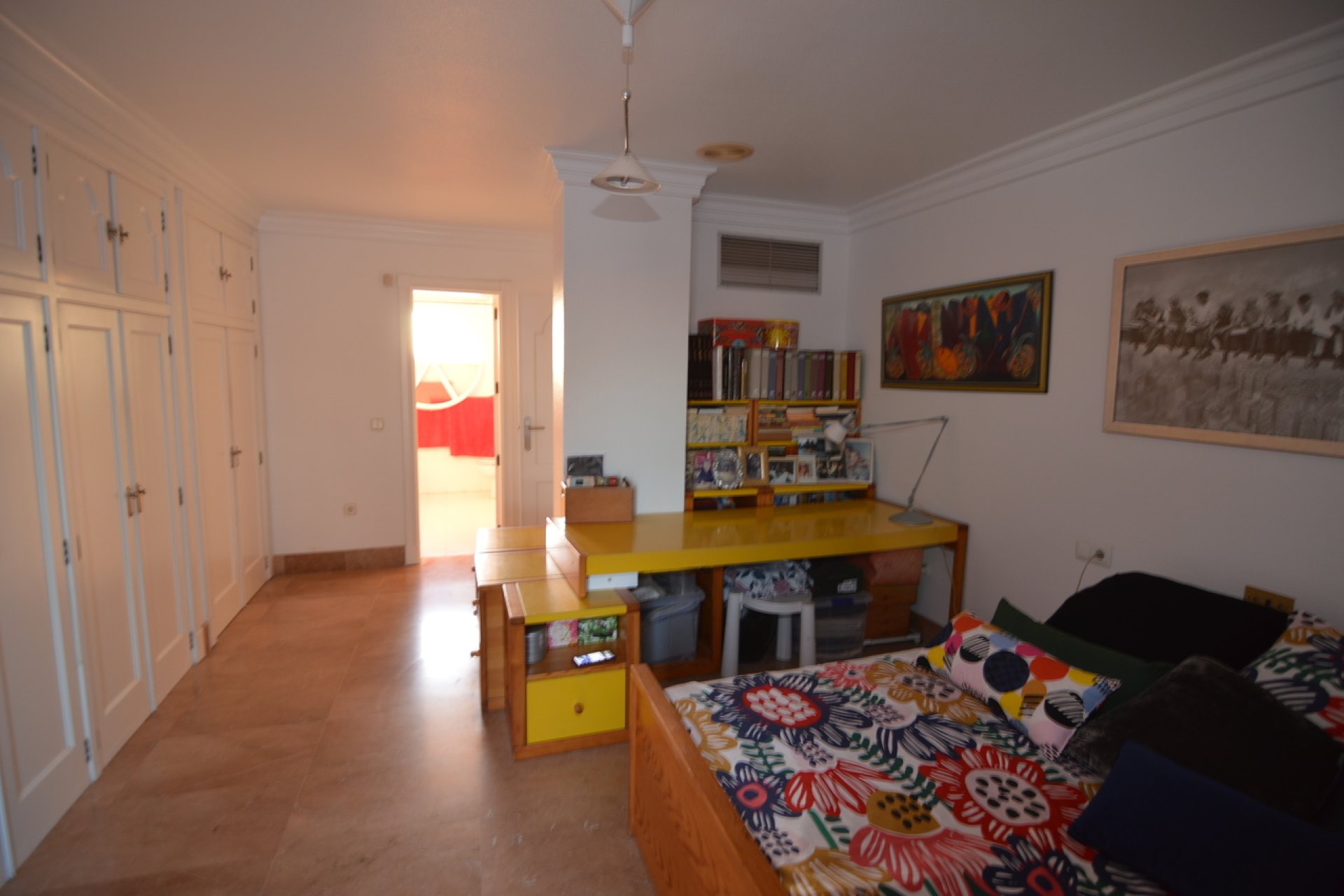 ﻿Luxuriously renovated villa with a pool and double garage in Torrevieja, 4 bedrooms