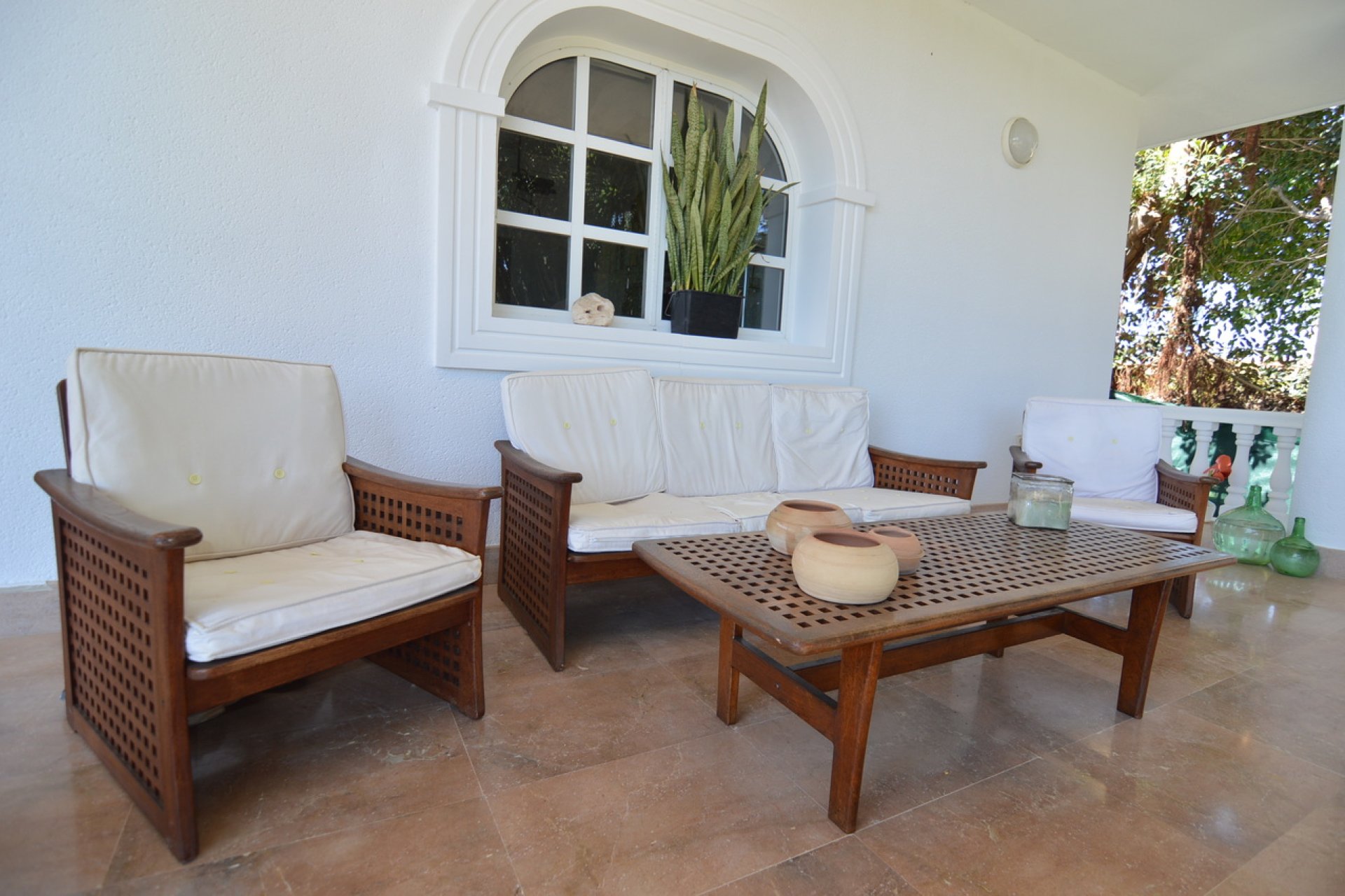 ﻿Luxuriously renovated villa with a pool and double garage in Torrevieja, 4 bedrooms