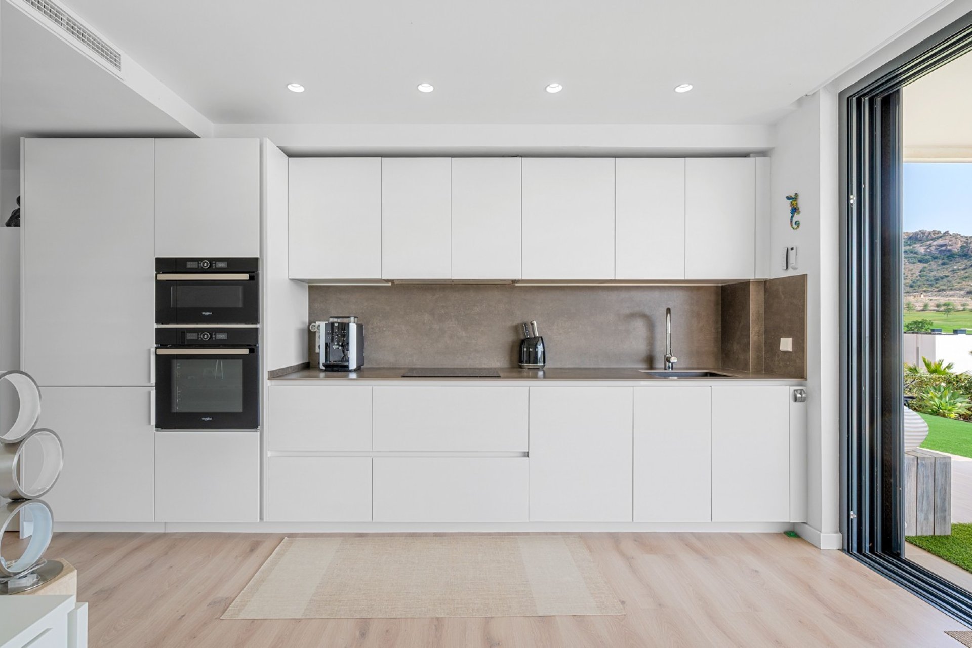 Luxury 2-bedroom bungalow with views of the golf course in Monforte del Cid