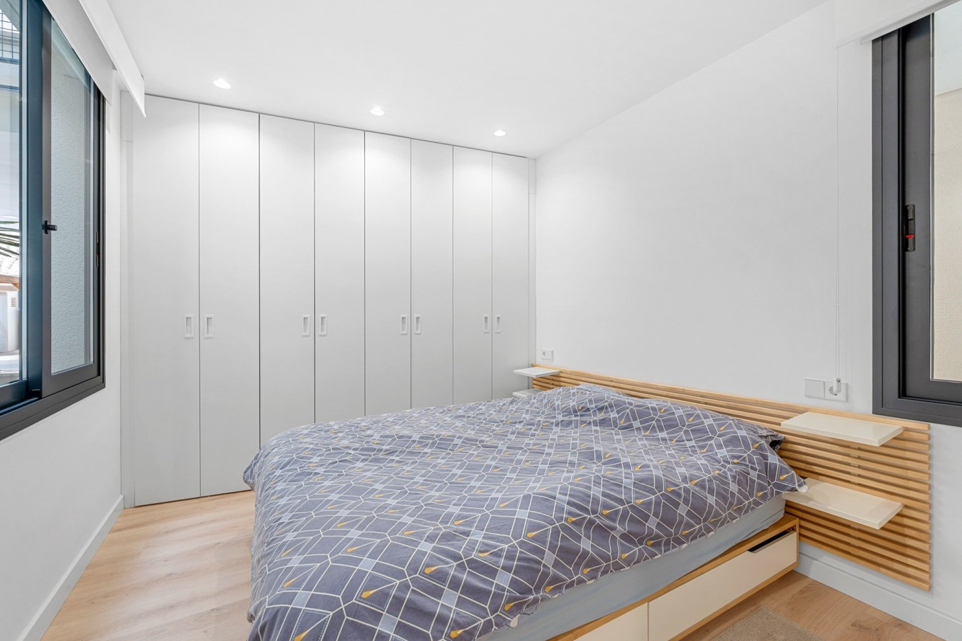 Luxury 2-bedroom bungalow with views of the golf course in Monforte del Cid