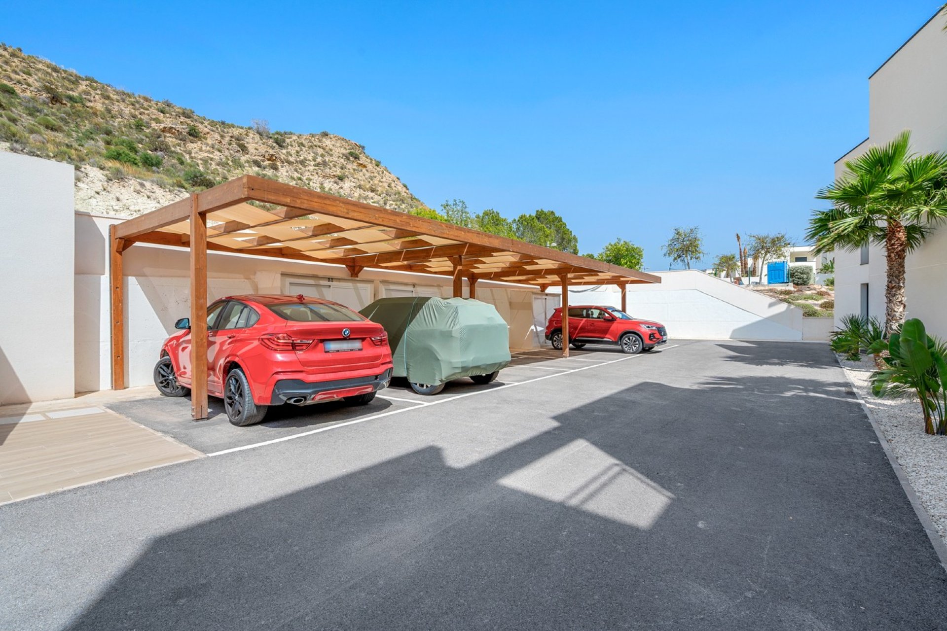 Luxury 2-bedroom bungalow with views of the golf course in Monforte del Cid