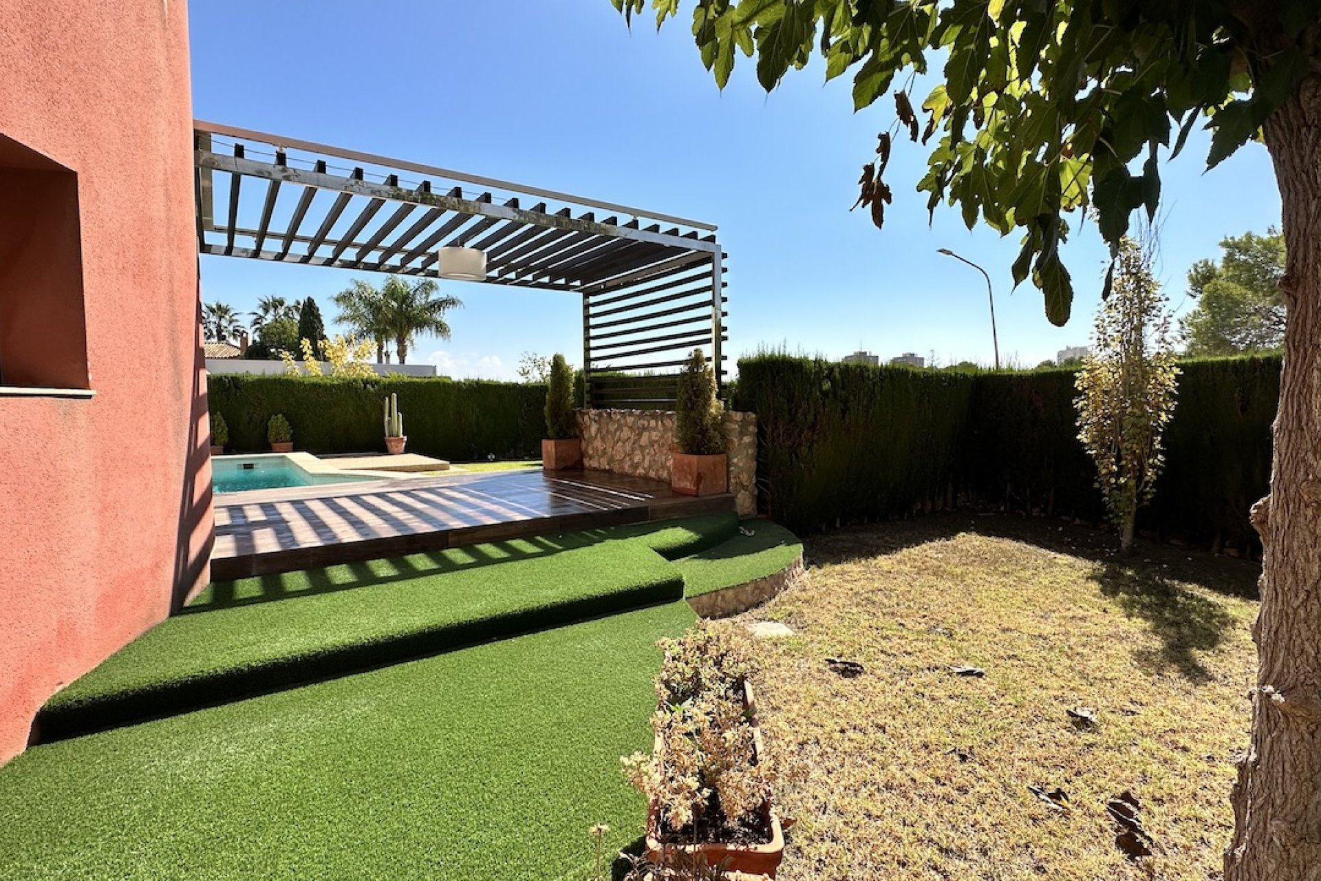 ﻿Luxury 4-bedroom villa with a private pool and ocean views in Dehesa de Campoamor