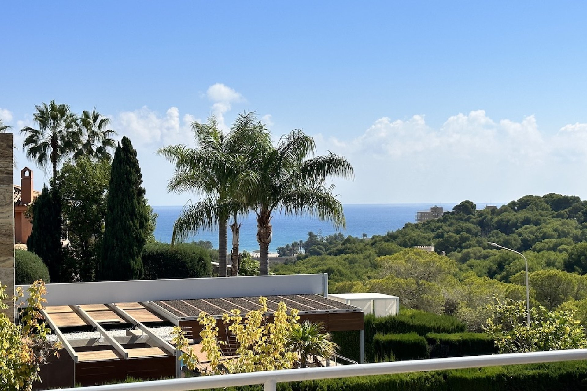 ﻿Luxury 4-bedroom villa with a private pool and ocean views in Dehesa de Campoamor