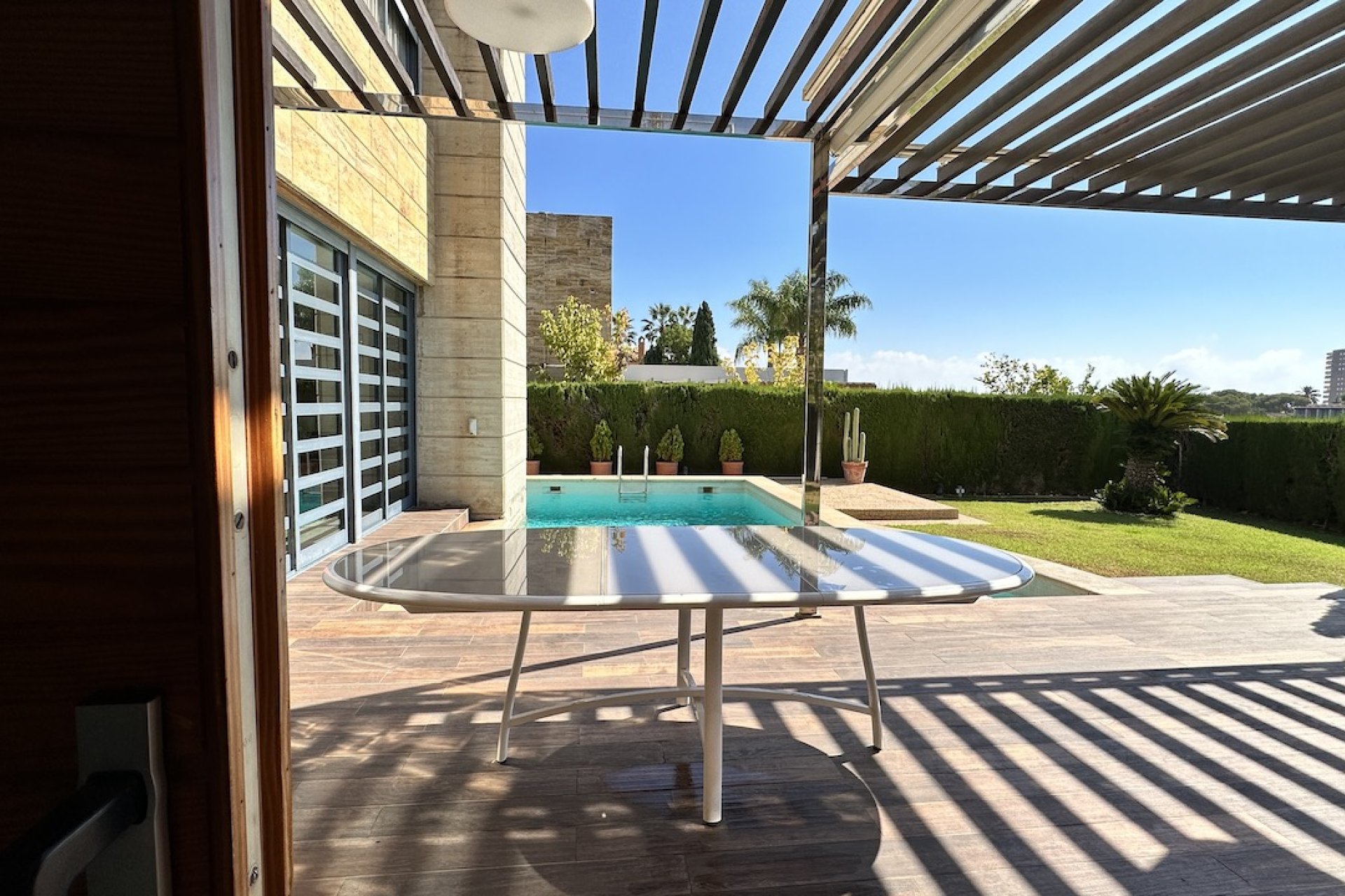 ﻿Luxury 4-bedroom villa with a private pool and ocean views in Dehesa de Campoamor