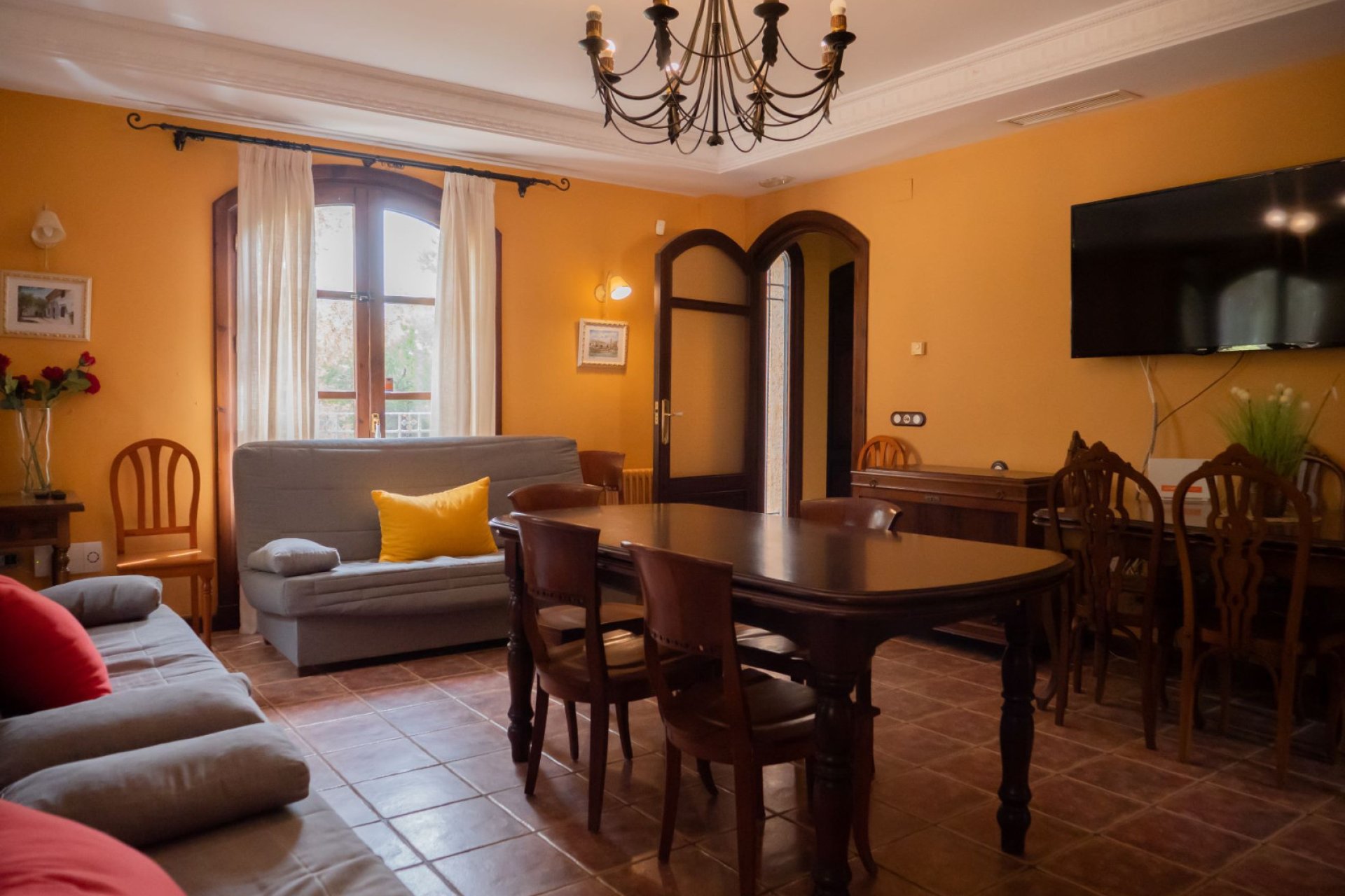 ﻿Luxury 5-bedroom villa in Ciudad Quesada with a private pool and large lot