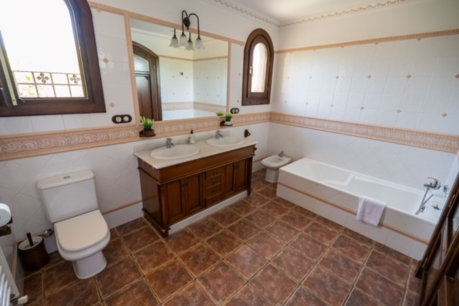 ﻿Luxury 5-bedroom villa in Ciudad Quesada with a private pool and large lot