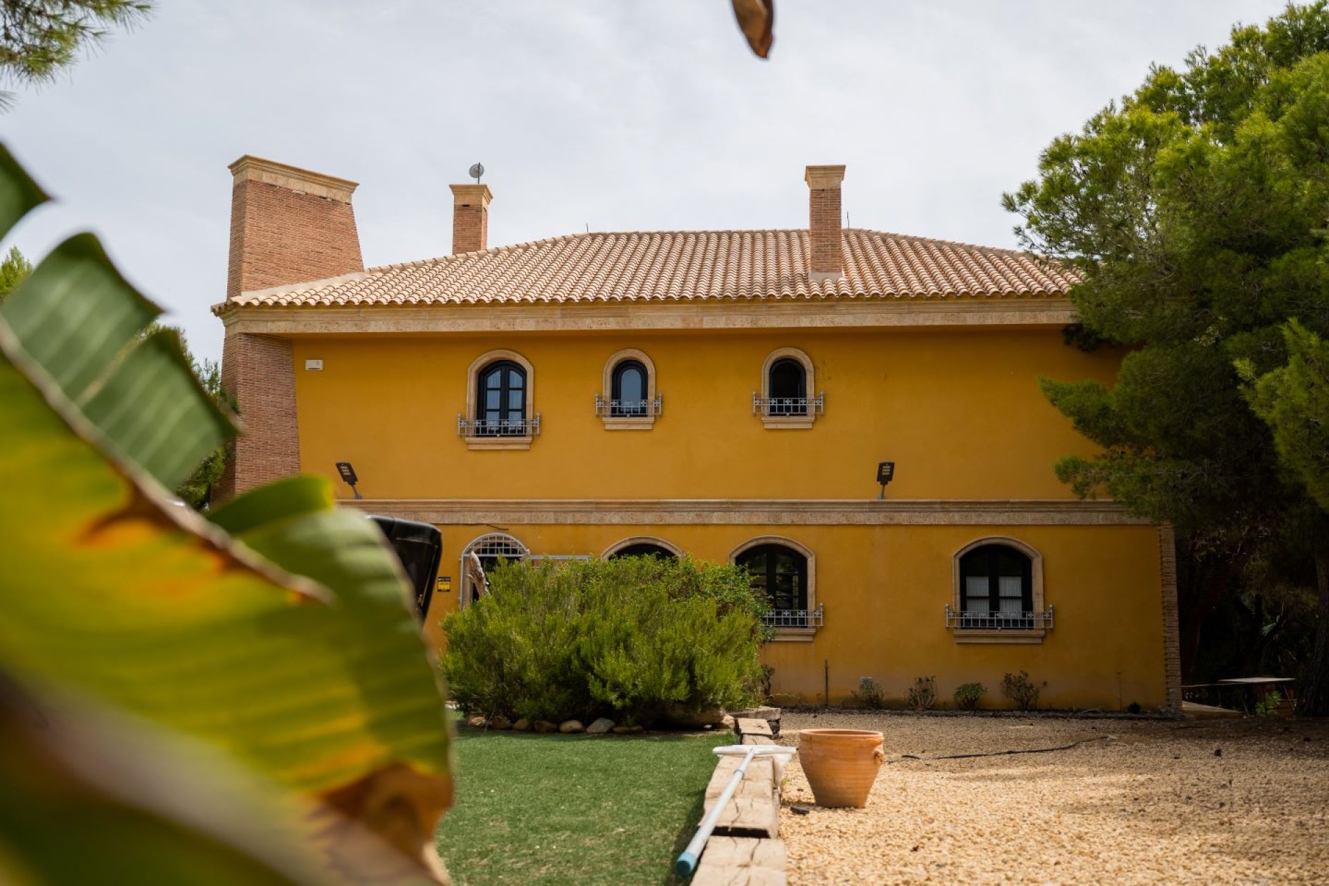 ﻿Luxury 5-bedroom villa in Ciudad Quesada with a private pool and large lot